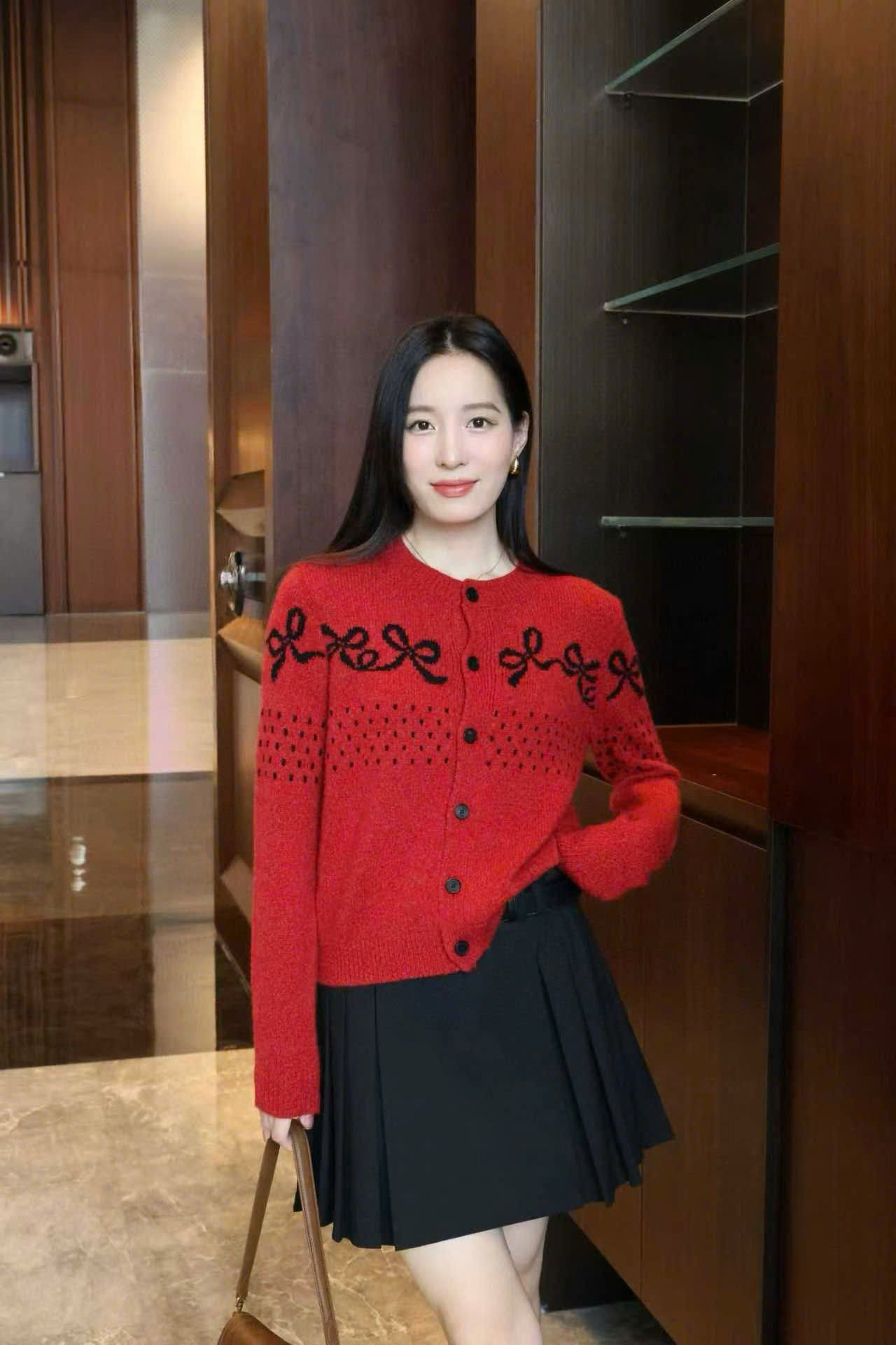  Áo CDG đỏ nơ đen 