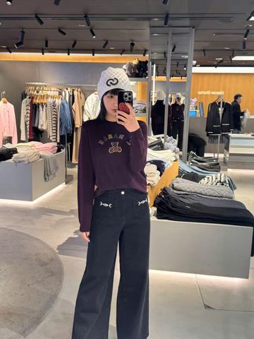  Áo len tím chữ gấu ngực 