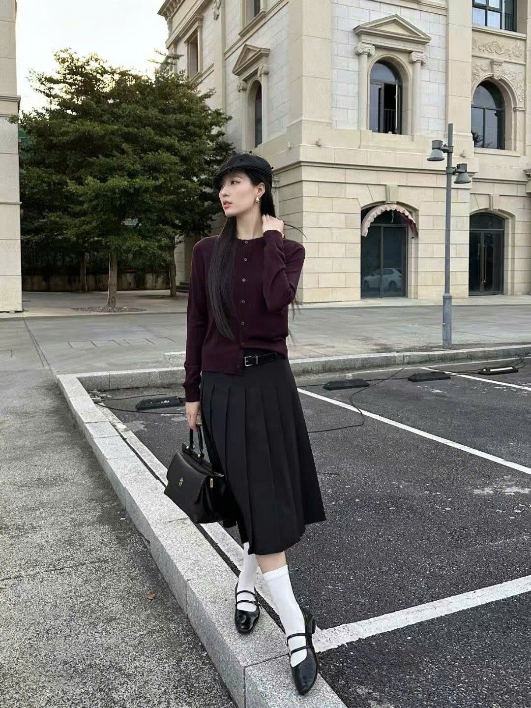  Áo CDG đỏ đun, logo chữ 1 bên 