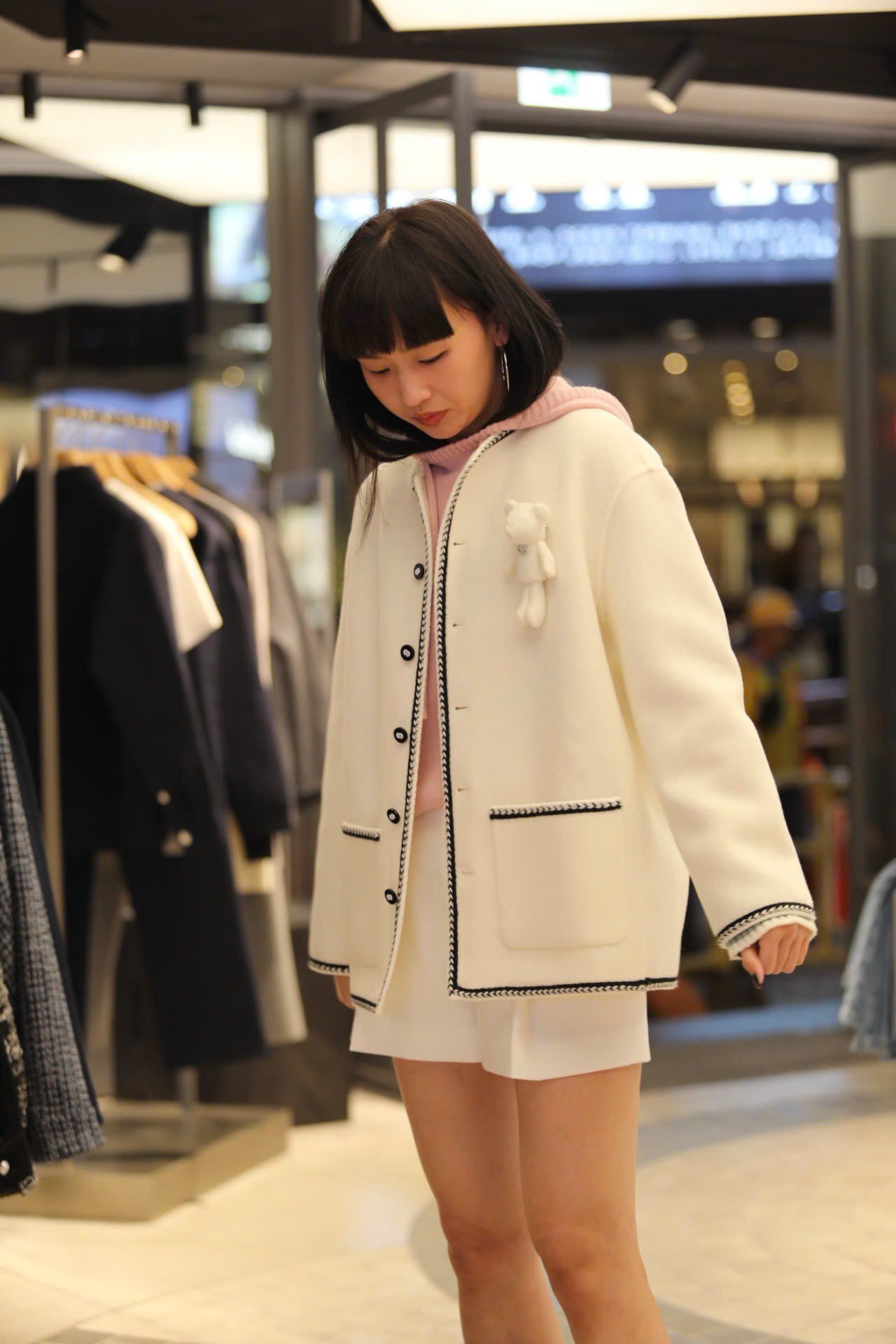  Áo len hồng dài tay có mũ viền xanh 