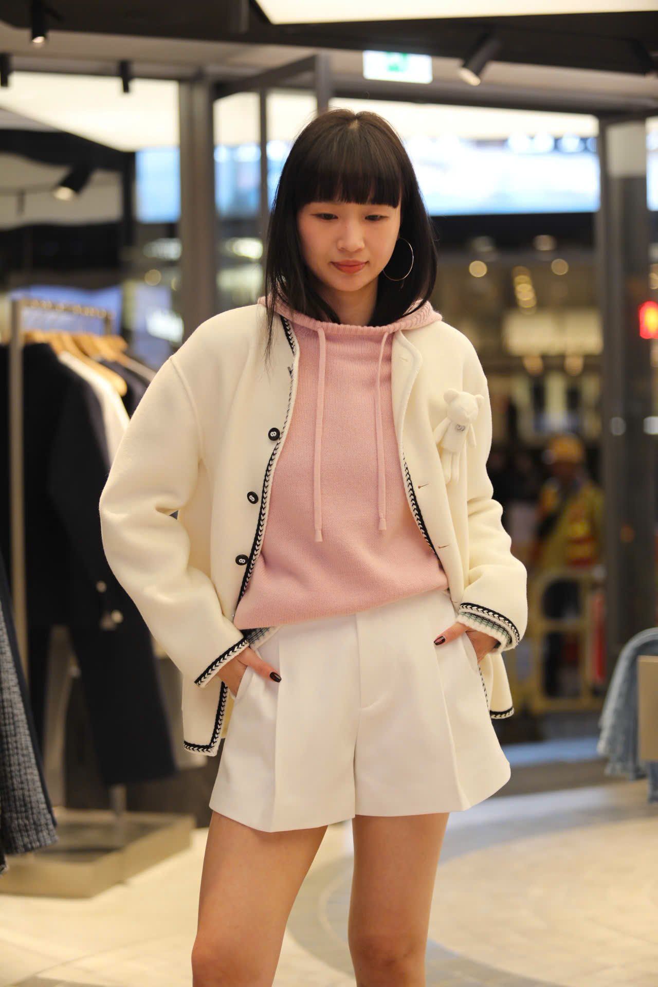  Áo len hồng dài tay có mũ viền xanh 