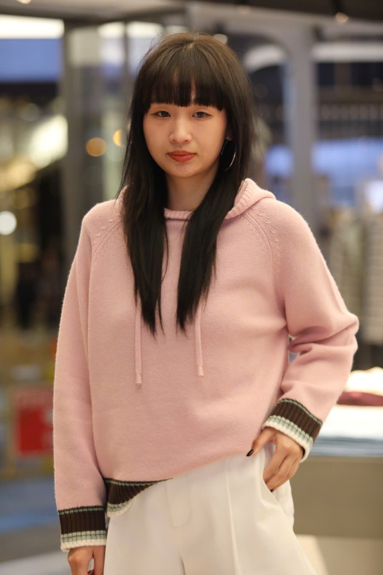  Áo len hồng dài tay có mũ viền xanh 