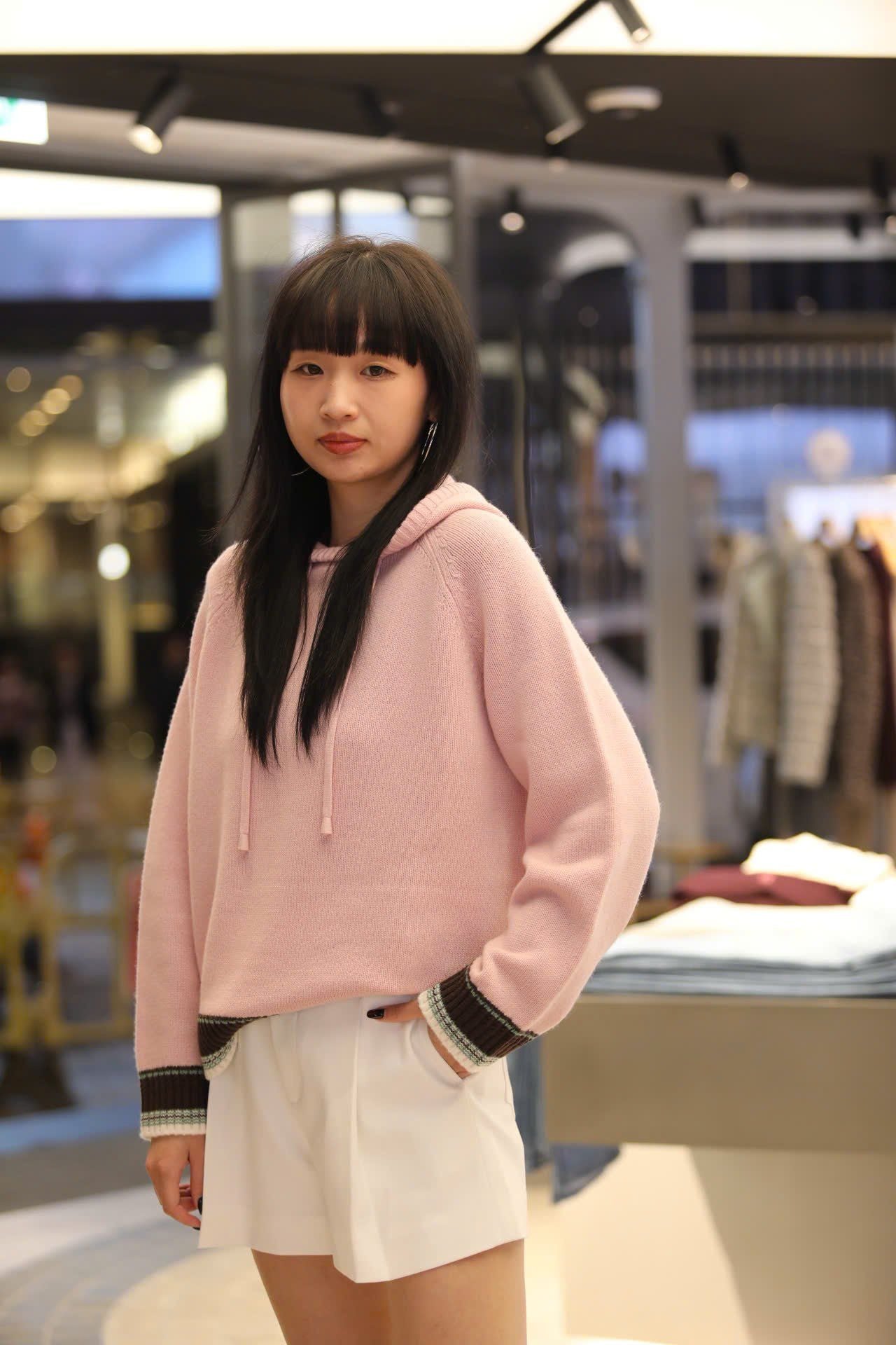  Áo len hồng dài tay có mũ viền xanh 