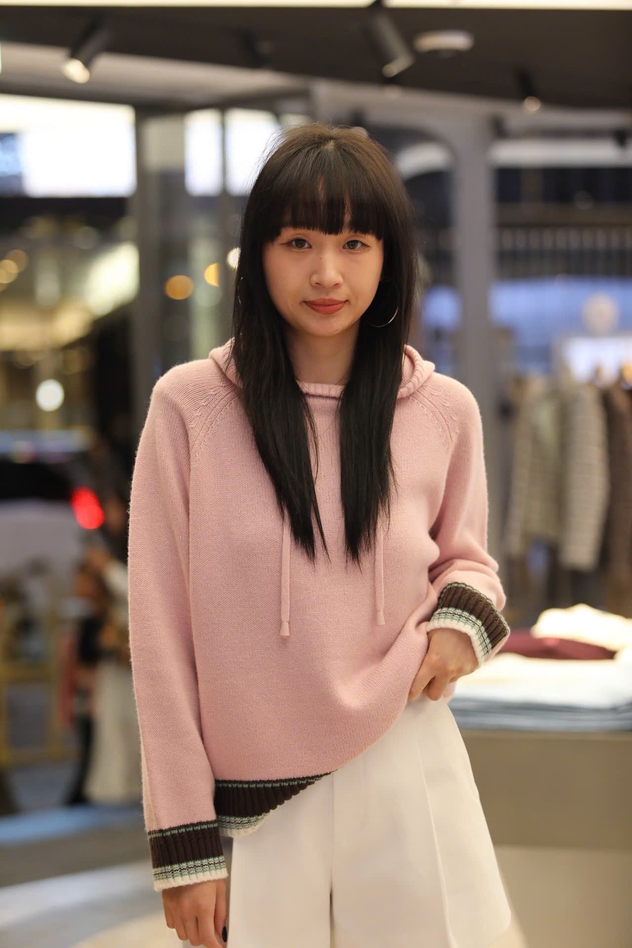  Áo len hồng dài tay có mũ viền xanh 