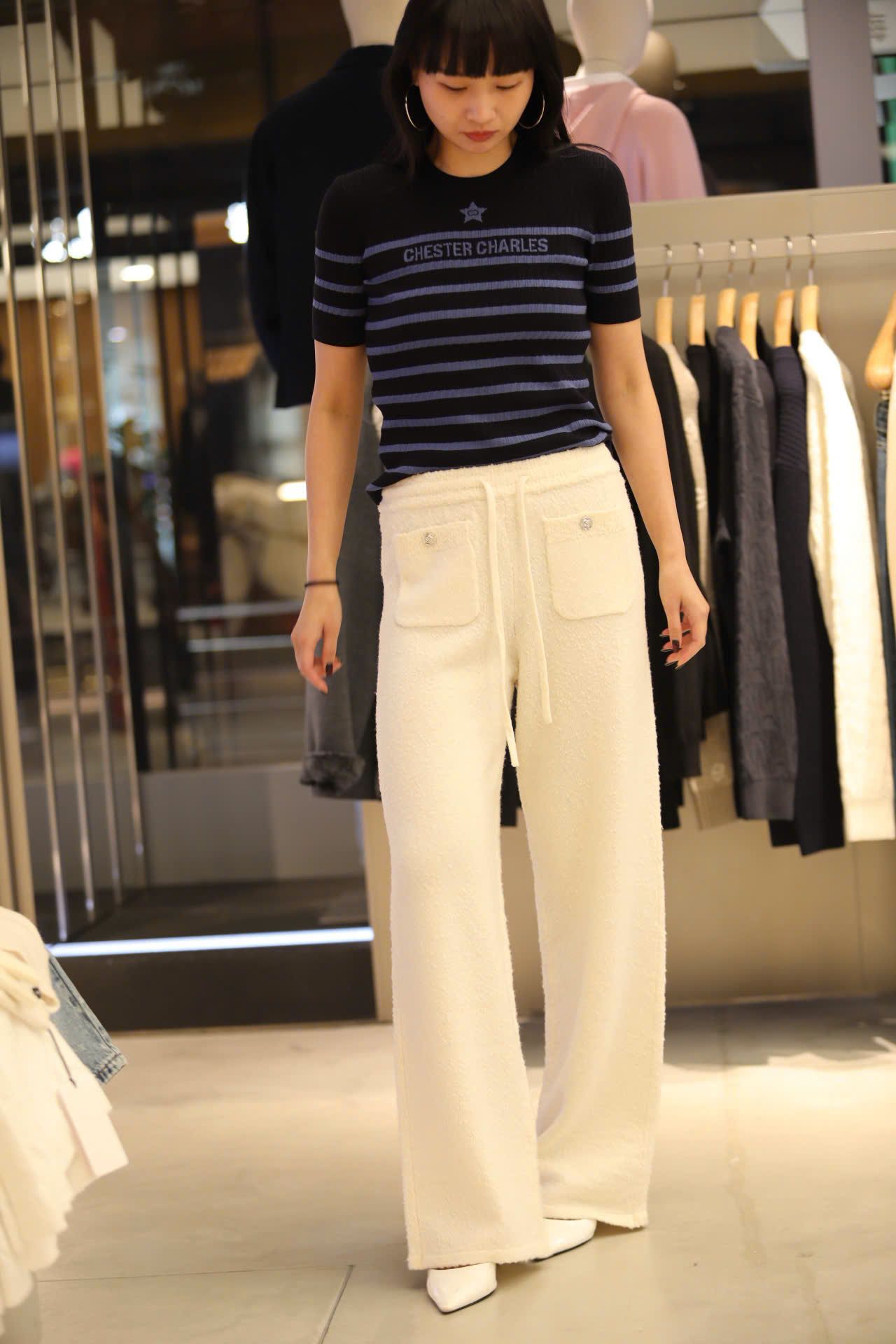  Quần dài trắng 2 túi trước dây rút 