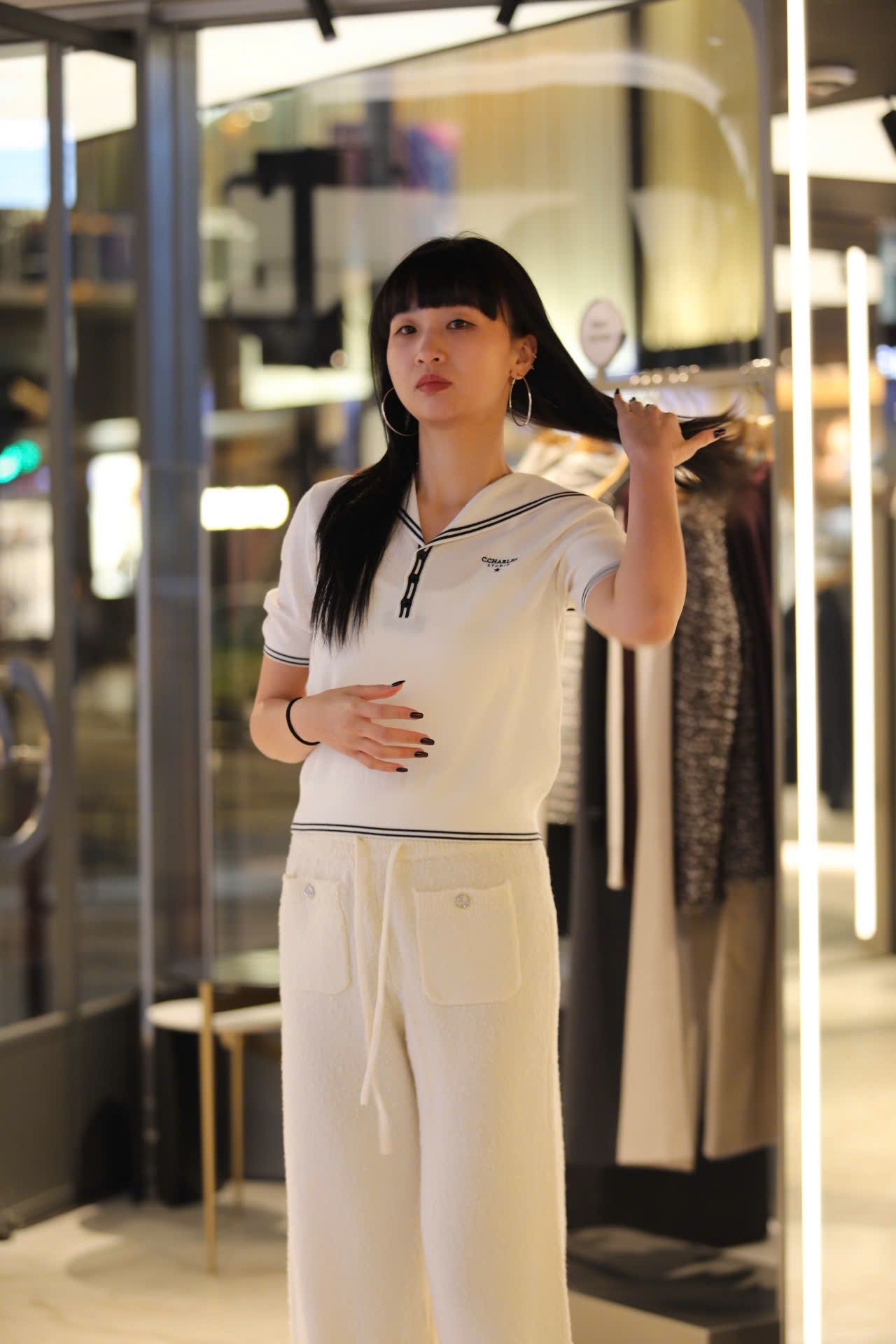  1.Áo trắng thủy thủ kẻ Navy 