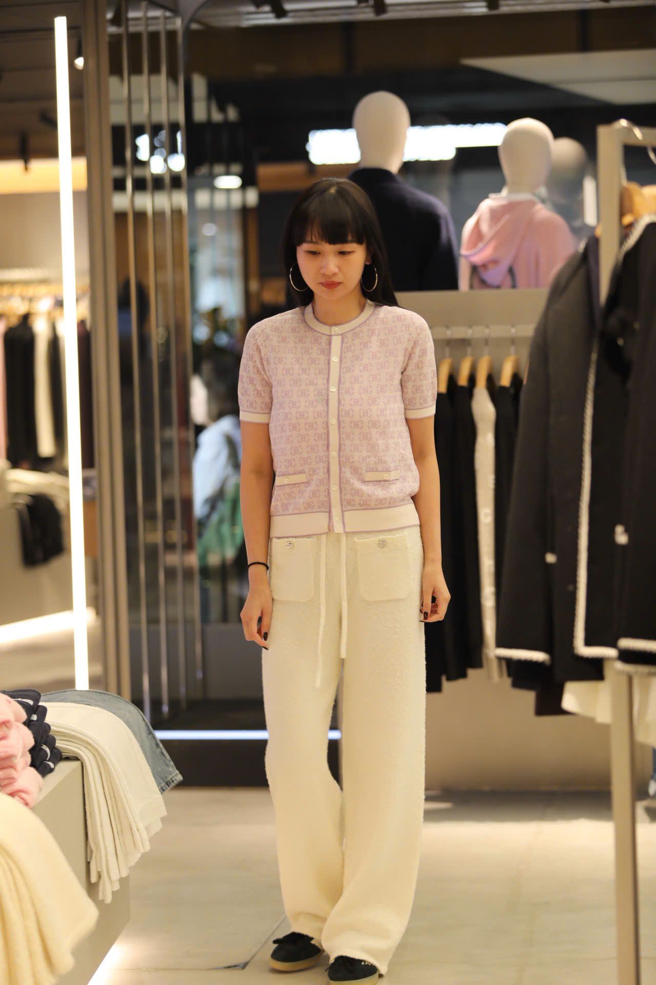  Quần dài trắng 2 túi trước dây rút 