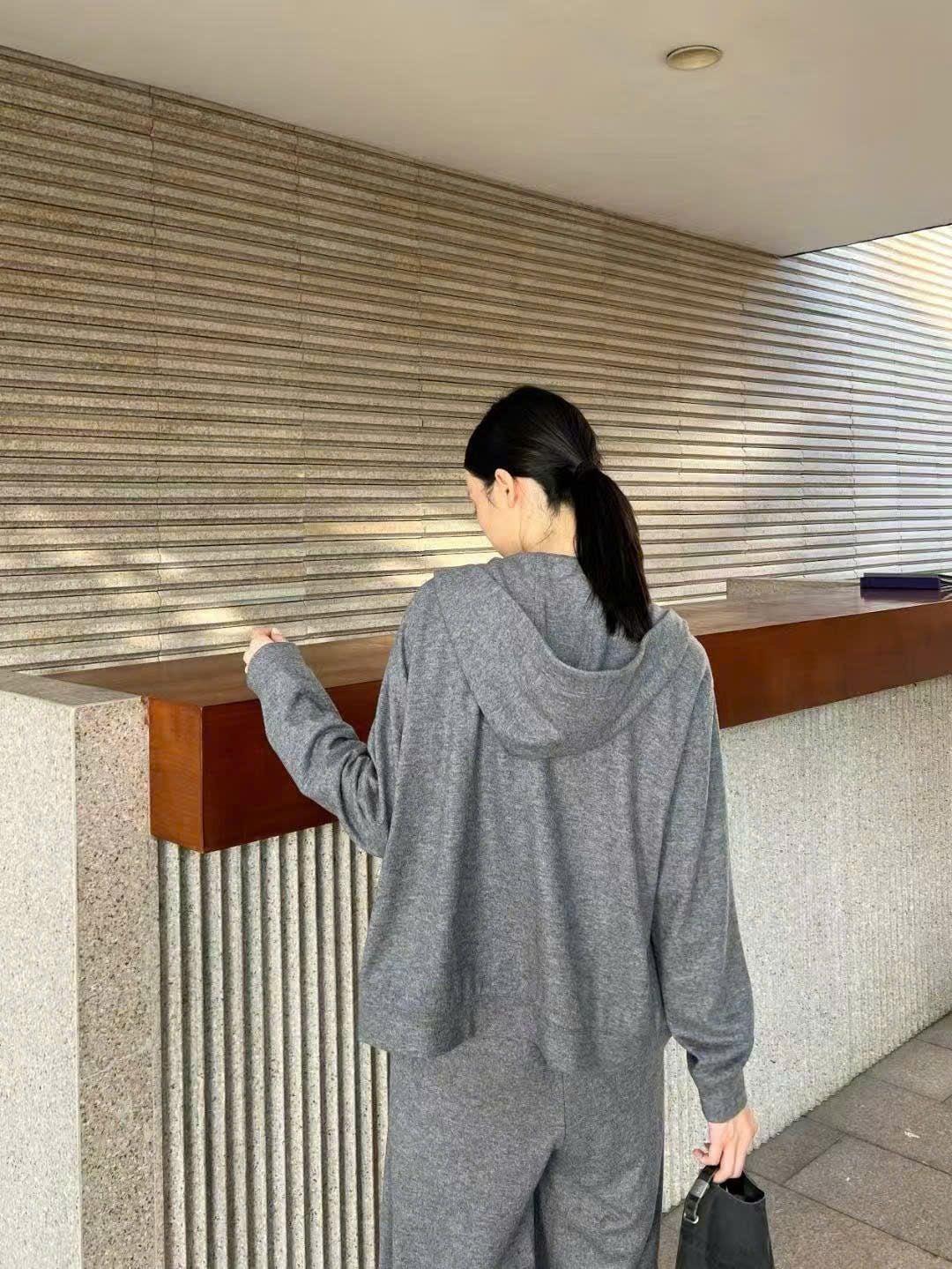  Bộ áo khoác kéo khóa có mũ và quần len cạp chun - xám Logo xám set 