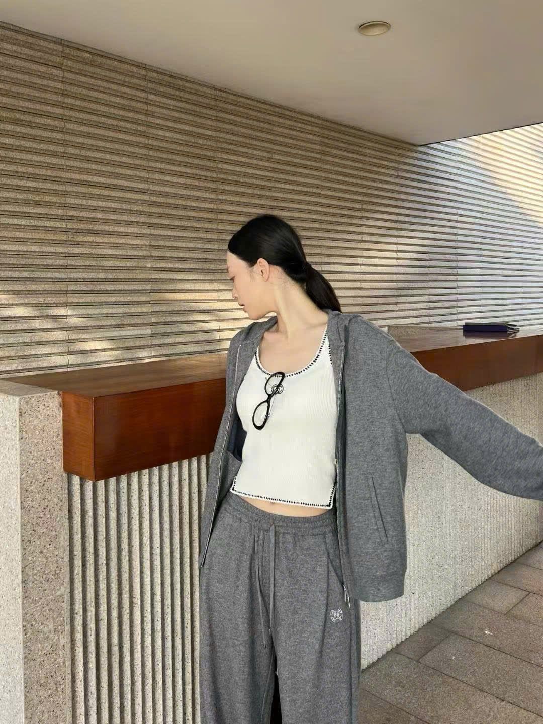  Bộ áo khoác kéo khóa có mũ và quần len cạp chun - xám Logo trắng set 