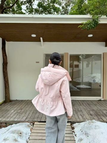  Áo phao hồng có mũ 