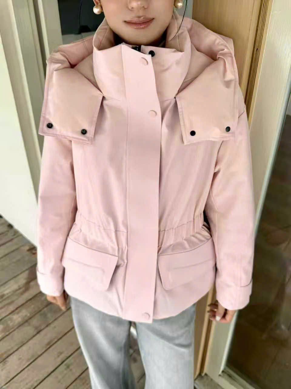  Áo phao hồng có mũ 