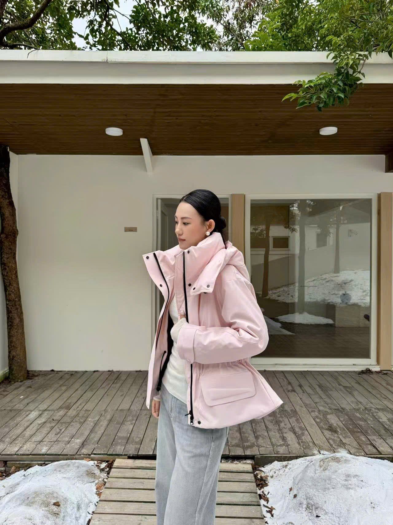  Áo phao hồng có mũ 