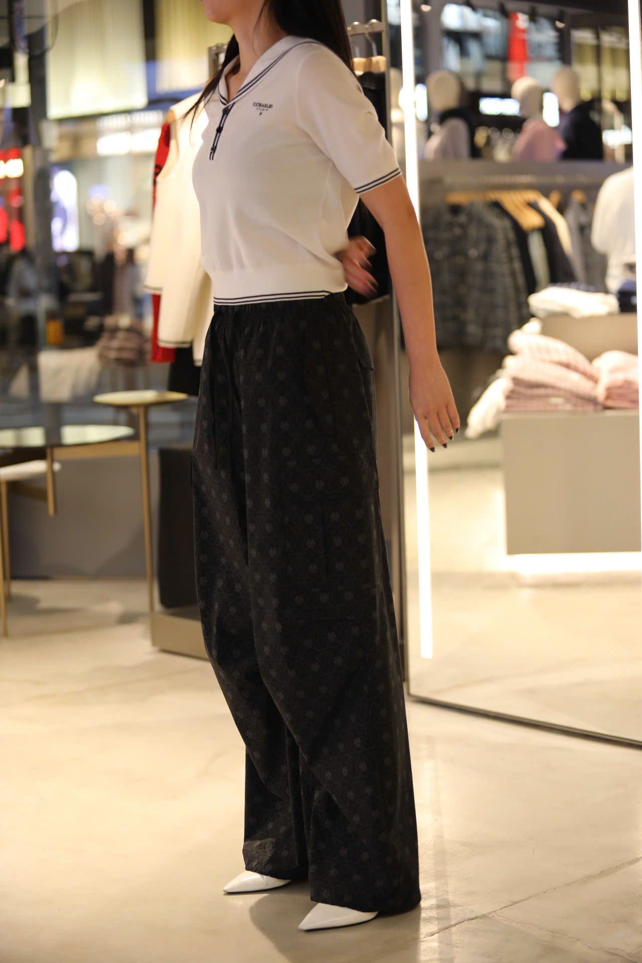  1.Áo trắng thủy thủ kẻ Navy 