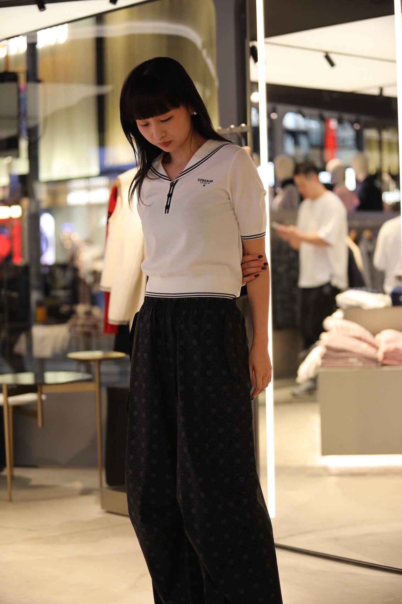  1.Áo trắng thủy thủ kẻ Navy 