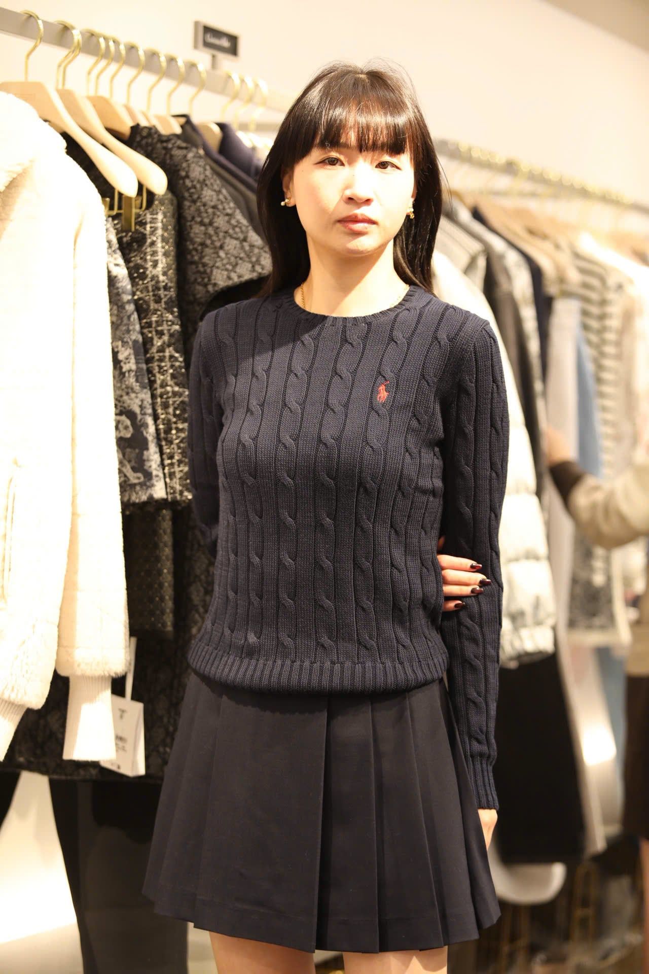  Áo len xanh vặn thừng, gấu nhỏ 