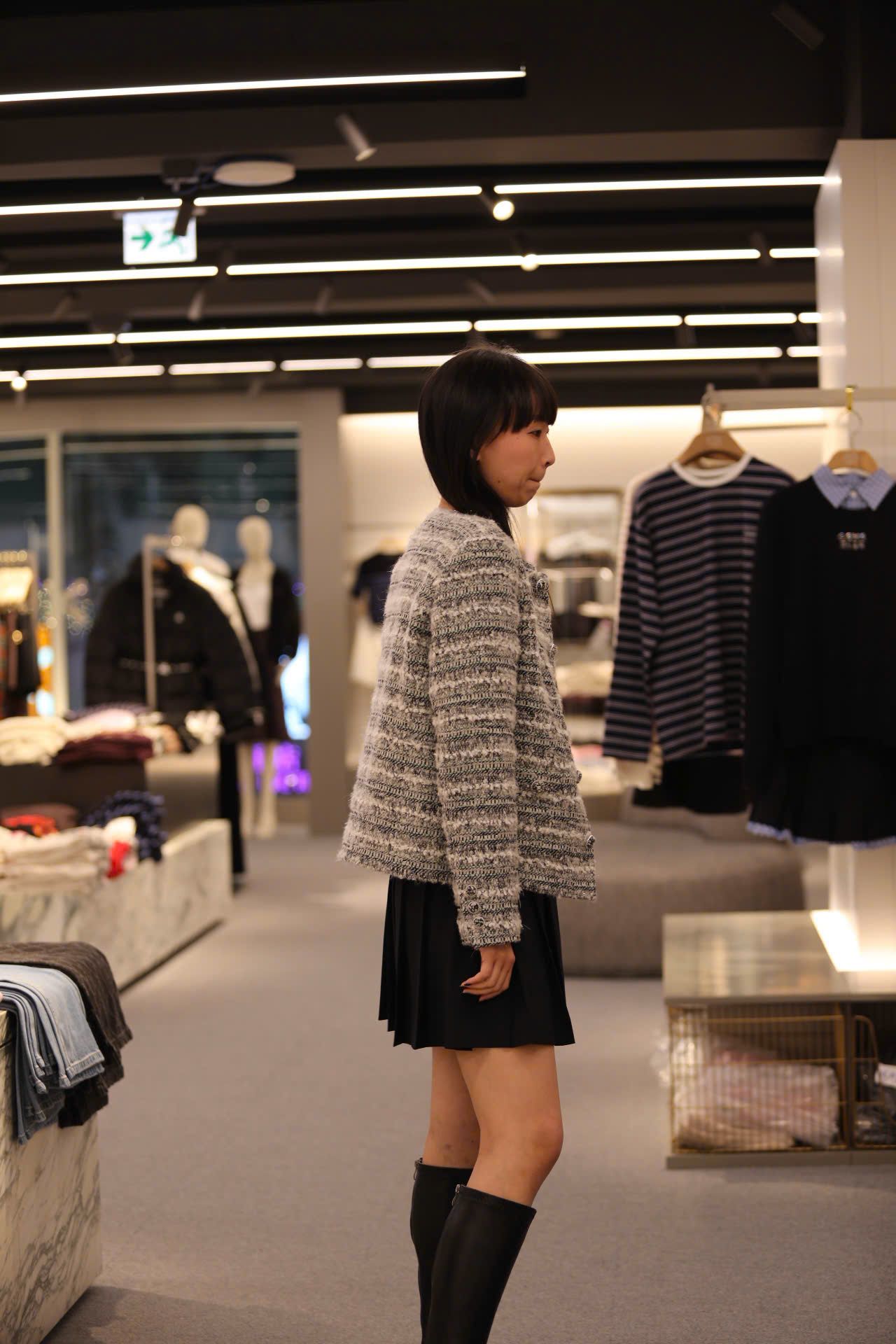  Áo Tweed ghi xám kẻ trắng 