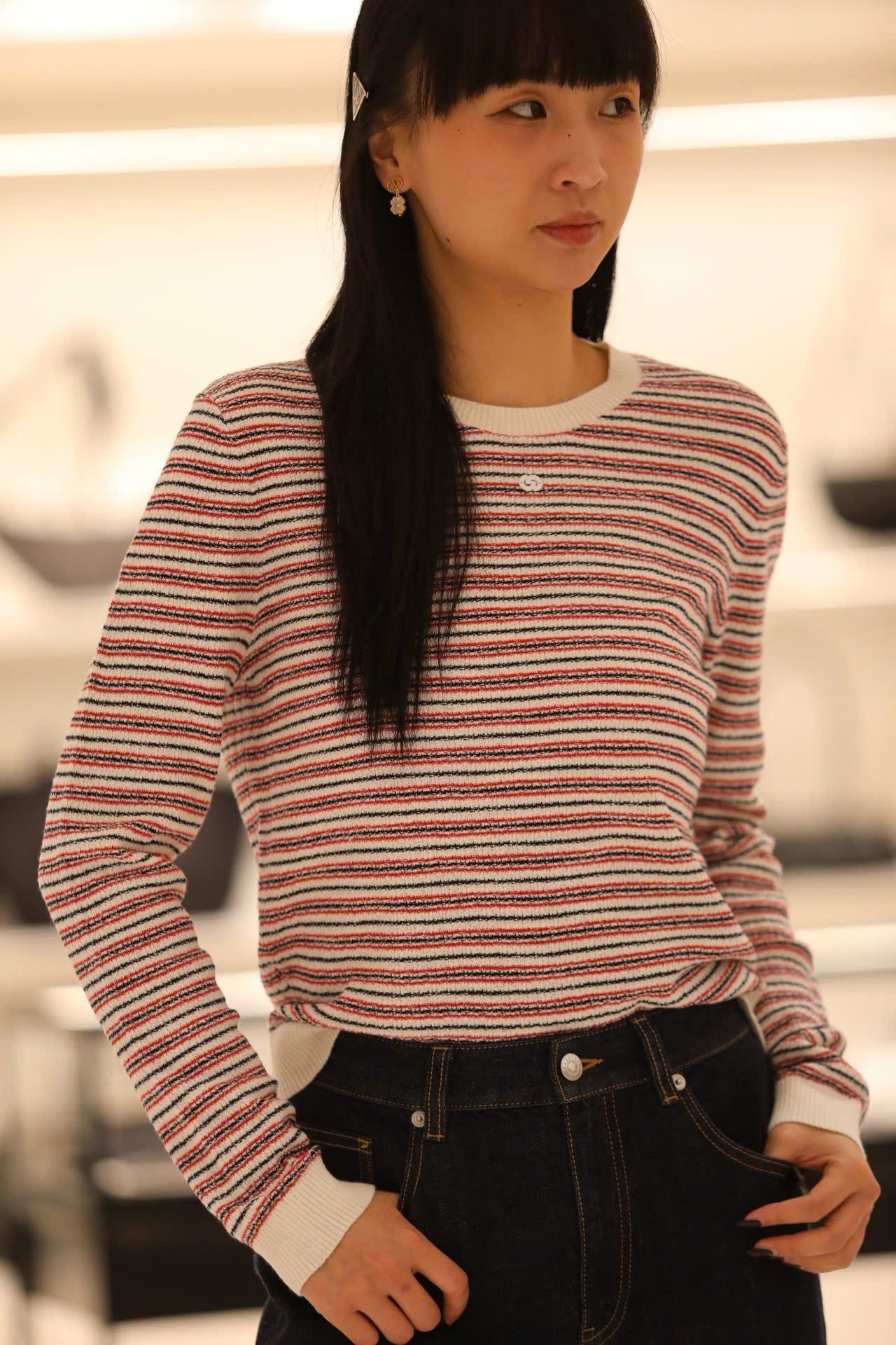  Quần jean xanh gấp gấu logo 