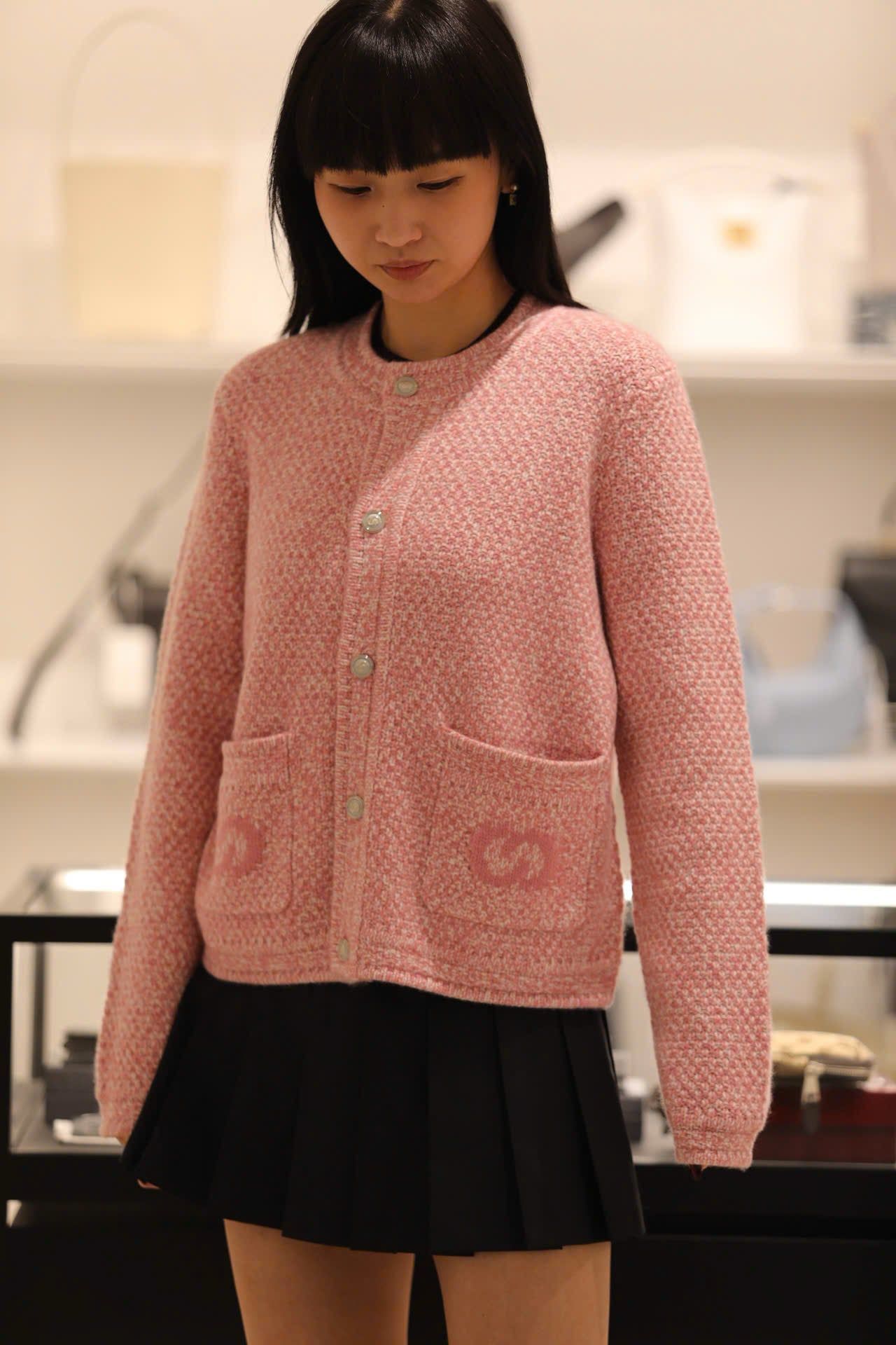  Áo CDG hồng cashmere 2 túi logo 