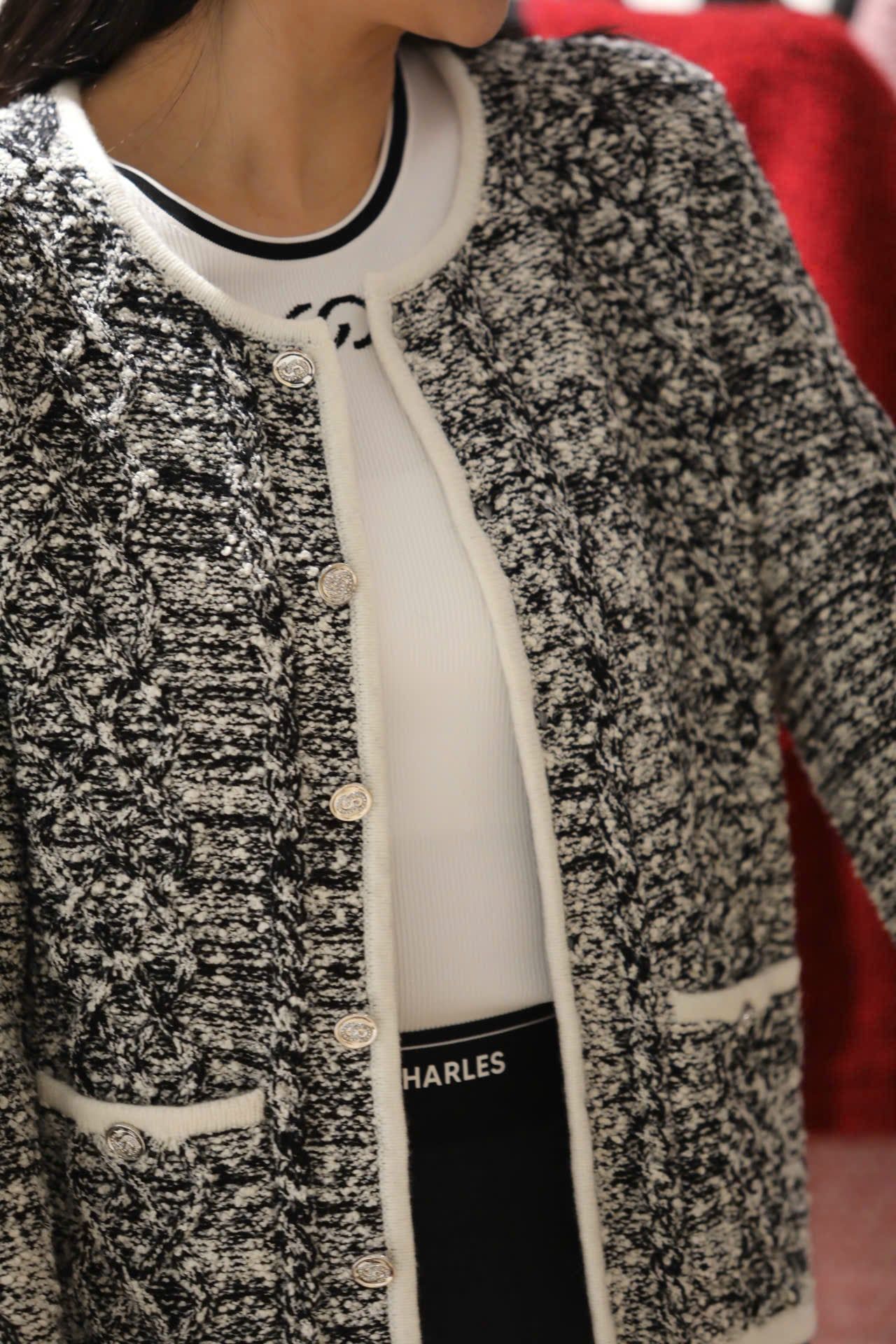  Áo CDG xám viền trắng 