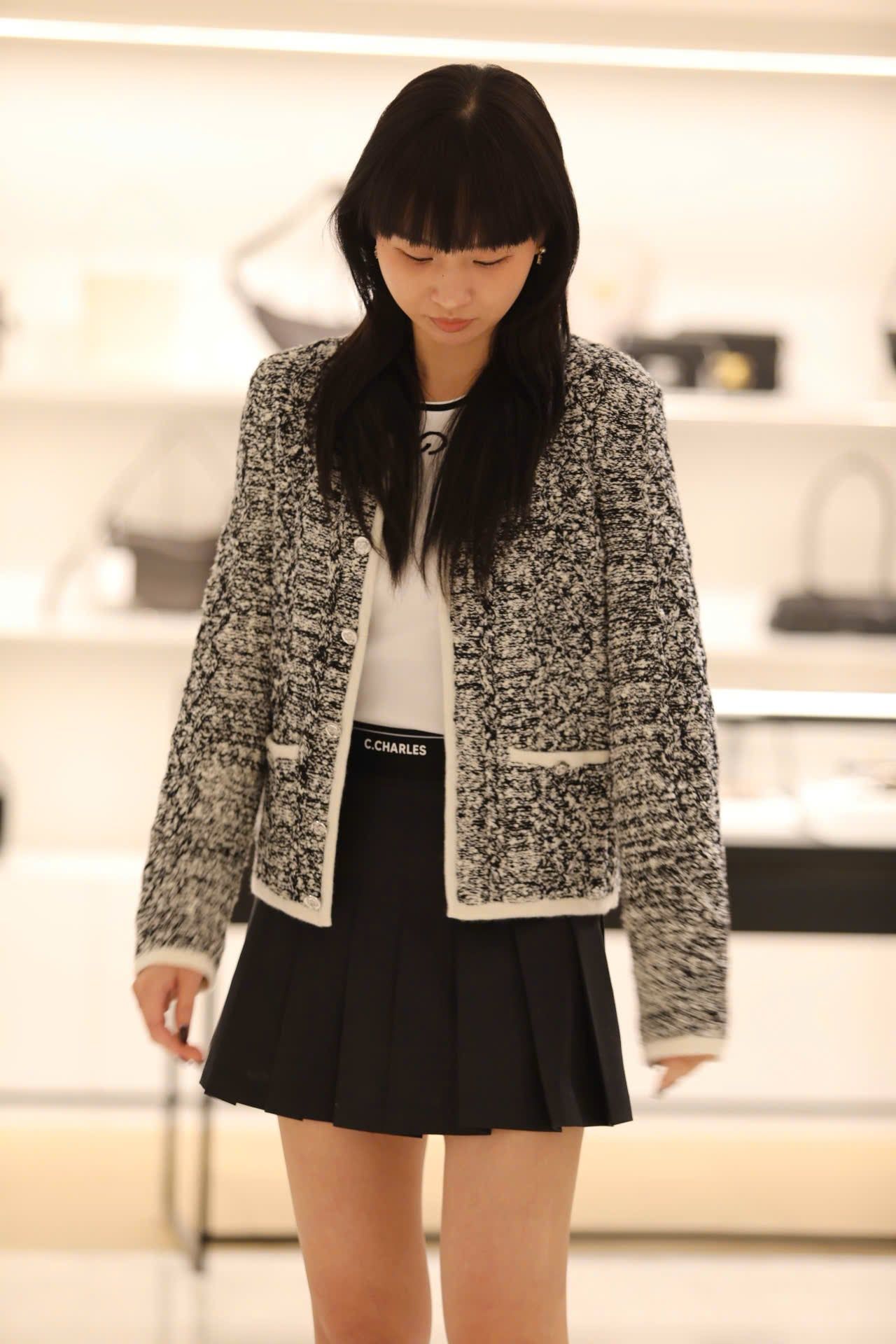  Áo CDG xám viền trắng 