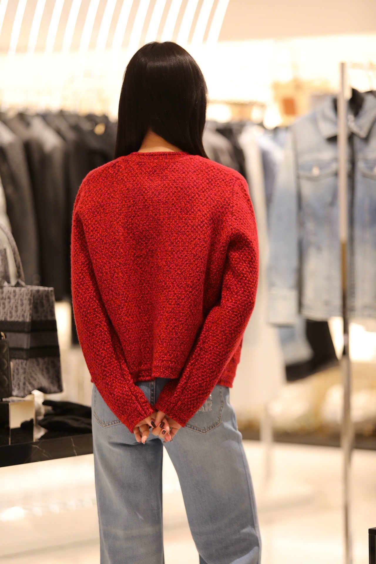  1.Áo CDG đỏ cashmere 2 túi logo 