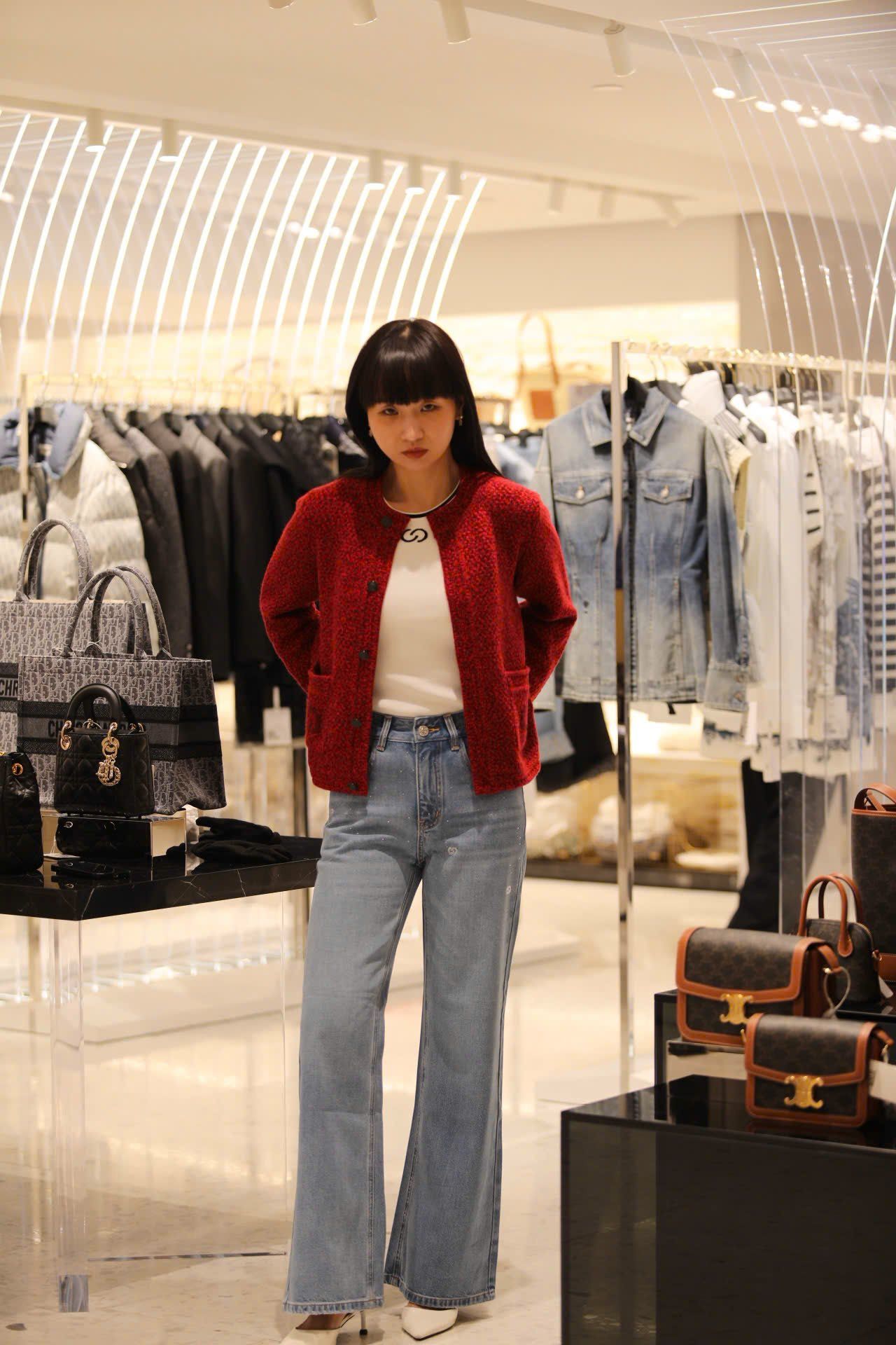  1.Áo CDG đỏ cashmere 2 túi logo 