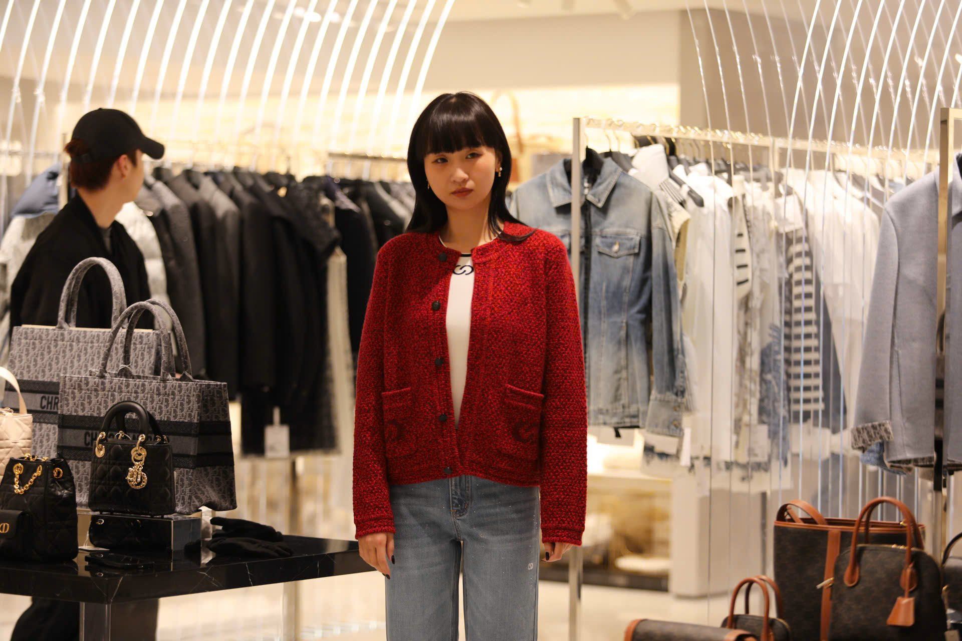  1.Áo CDG đỏ cashmere 2 túi logo 