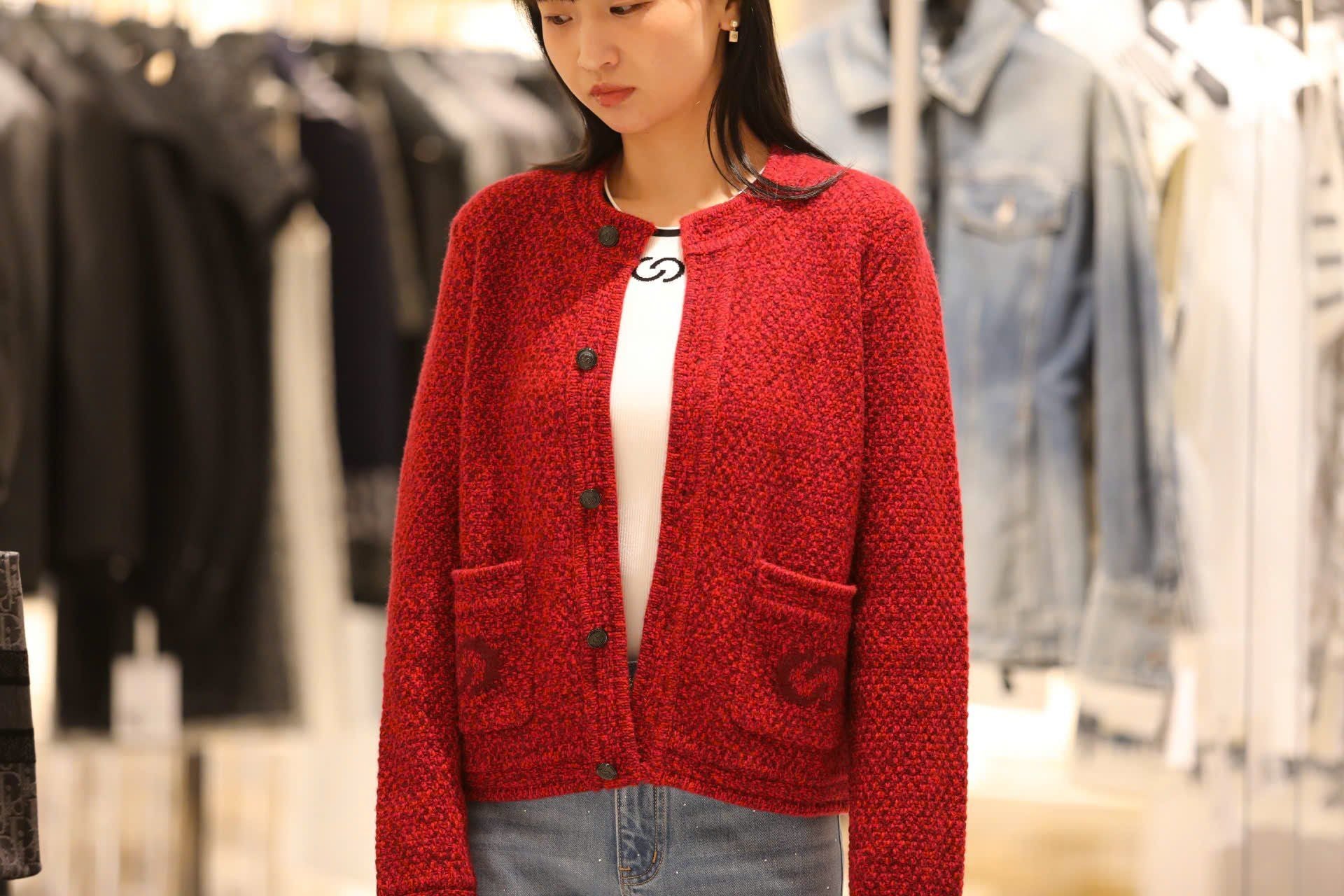  1.Áo CDG đỏ cashmere 2 túi logo 