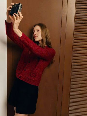  1.Áo CDG đỏ cashmere 2 túi logo 