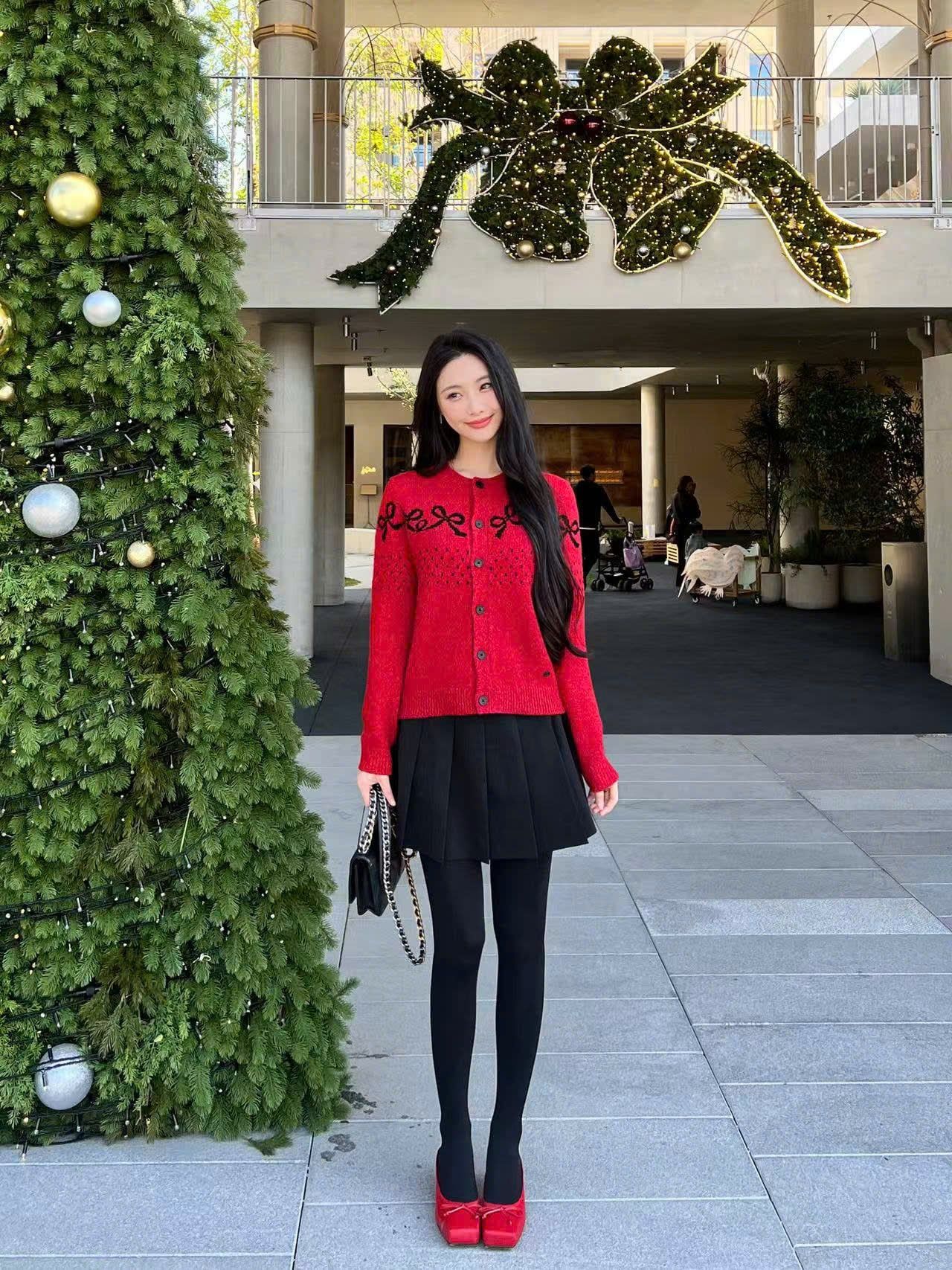  Áo CDG đỏ nơ đen 