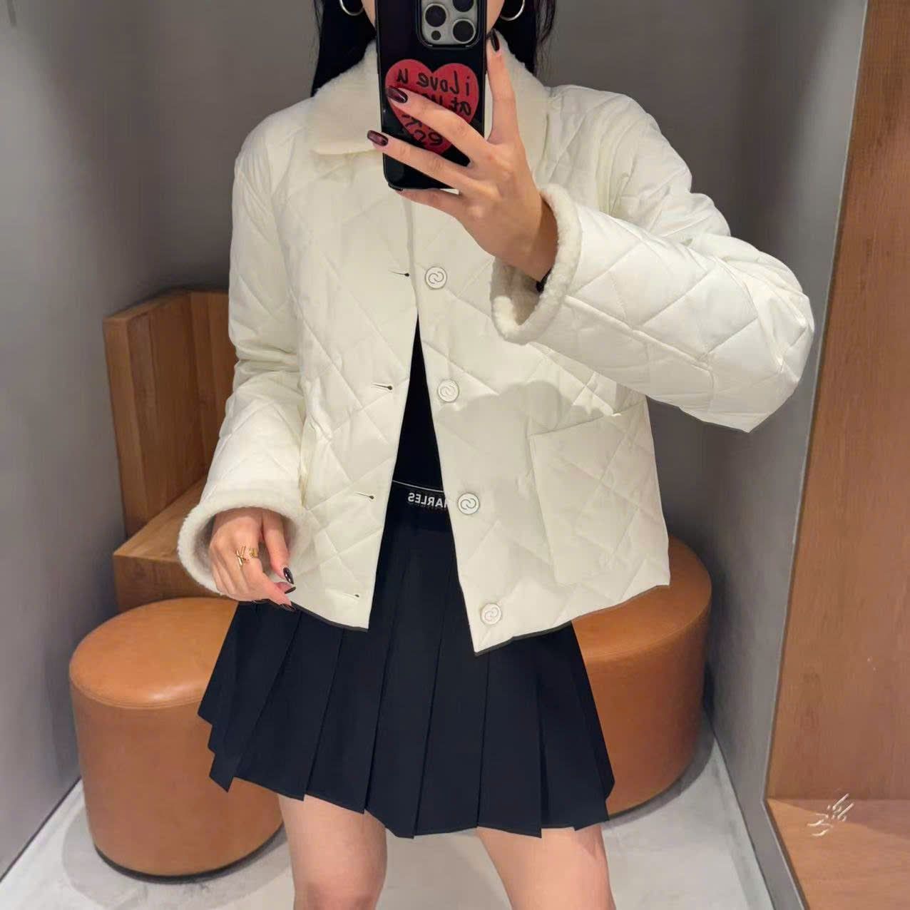  Áo phao trám trắng cổ lông 