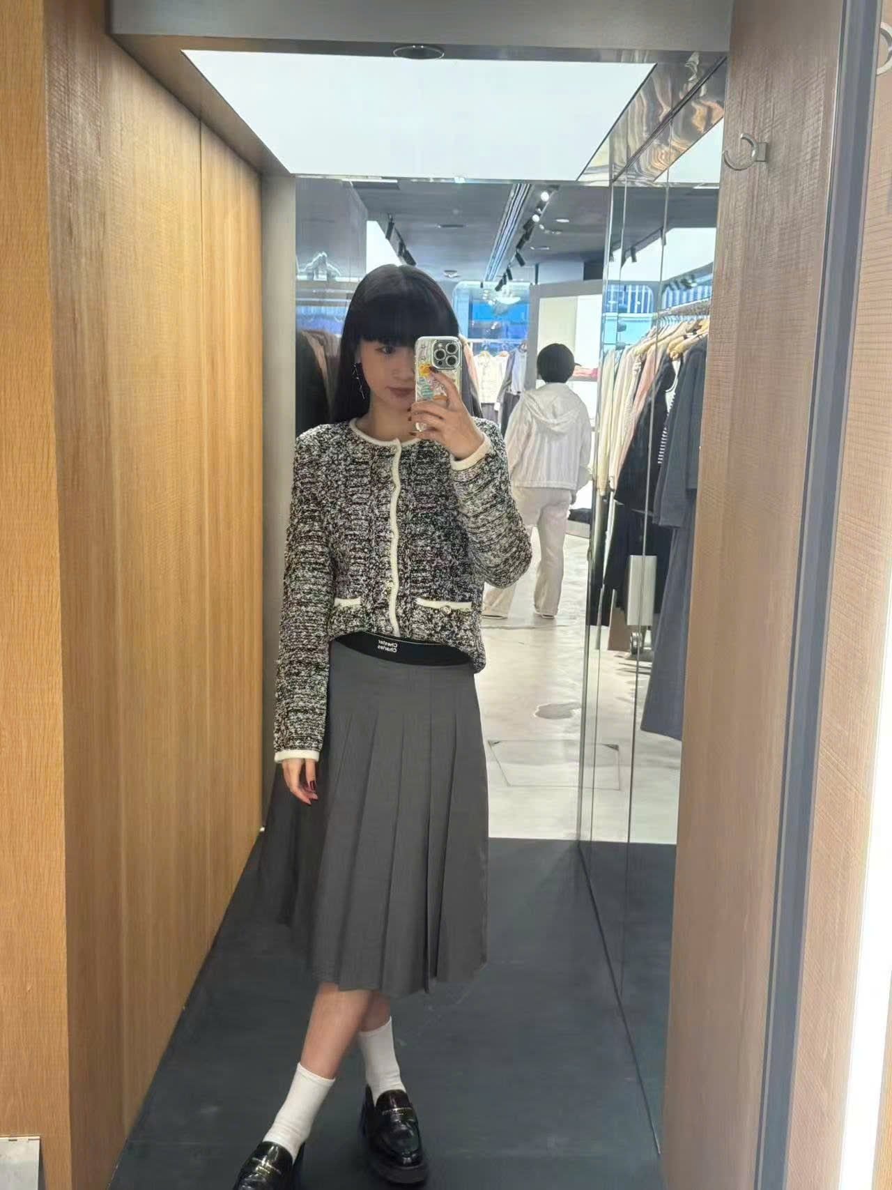  Áo CDG xám viền trắng 