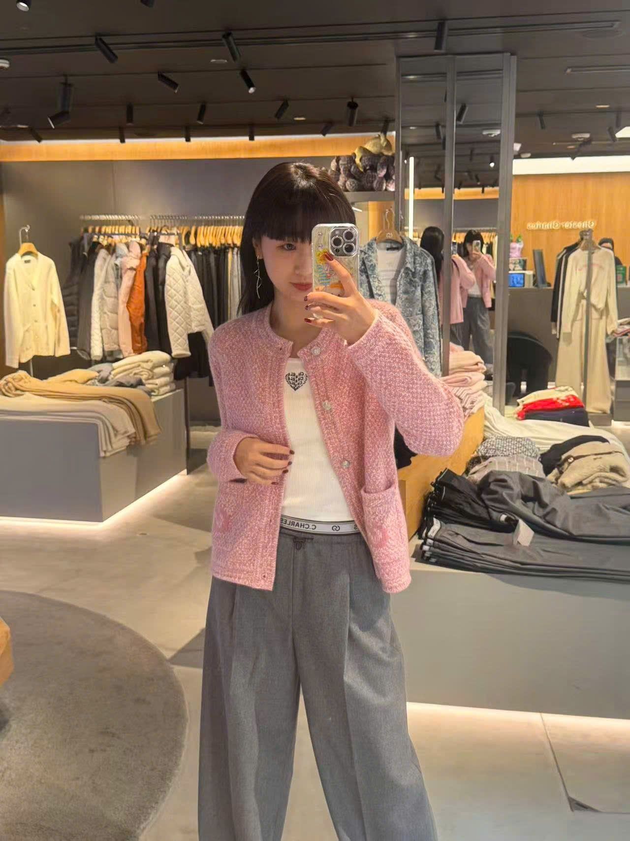  Áo CDG hồng cashmere 2 túi logo 