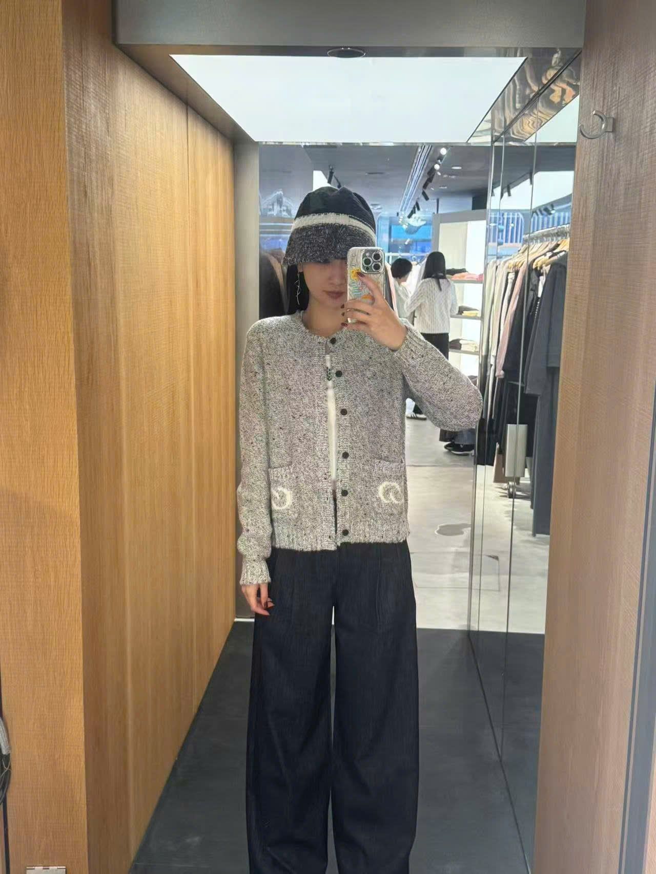  Áo CDG xám 2 túi Logo trắng 