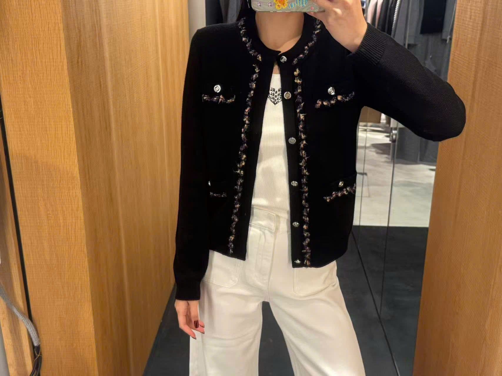  Áo CDG đen 4 túi viền 