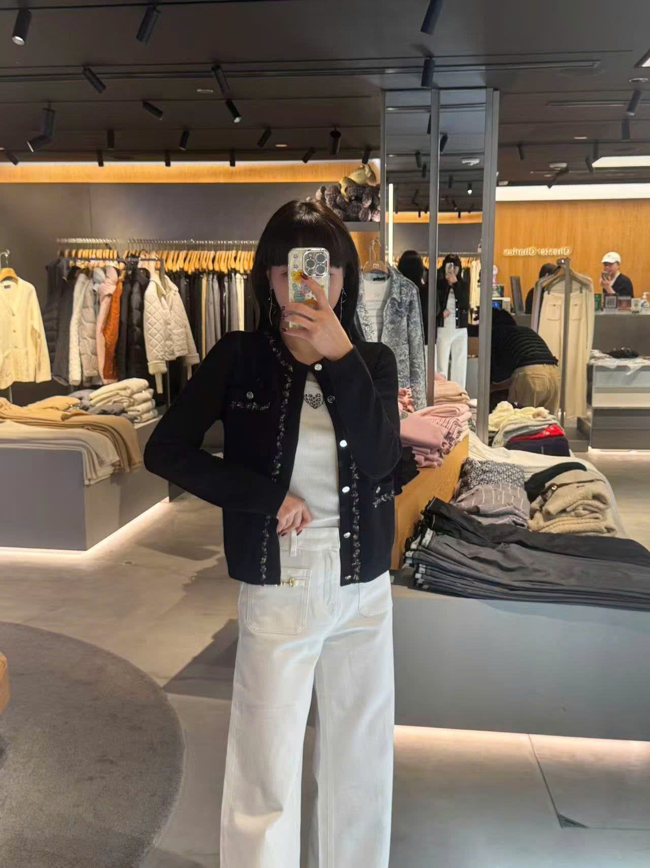  Áo CDG đen 4 túi viền 