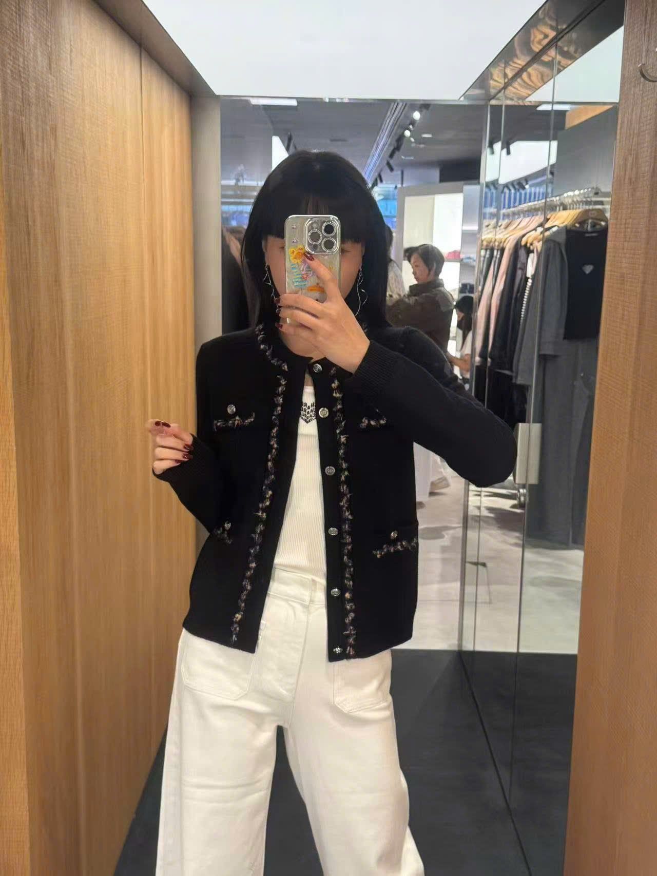  Áo CDG đen 4 túi viền 