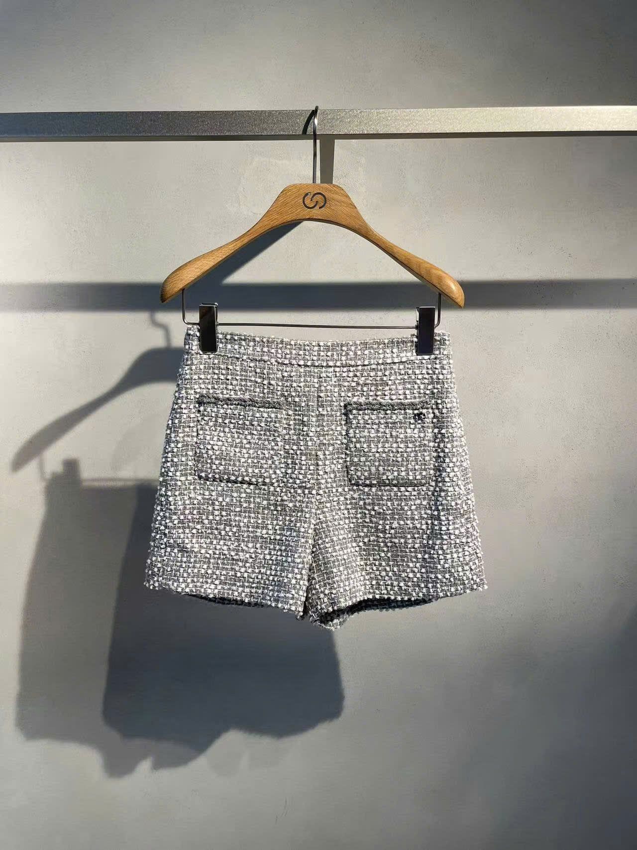  Bộ Áo tweed 4 túi V và Quần short dạ tweed xám trắng set 