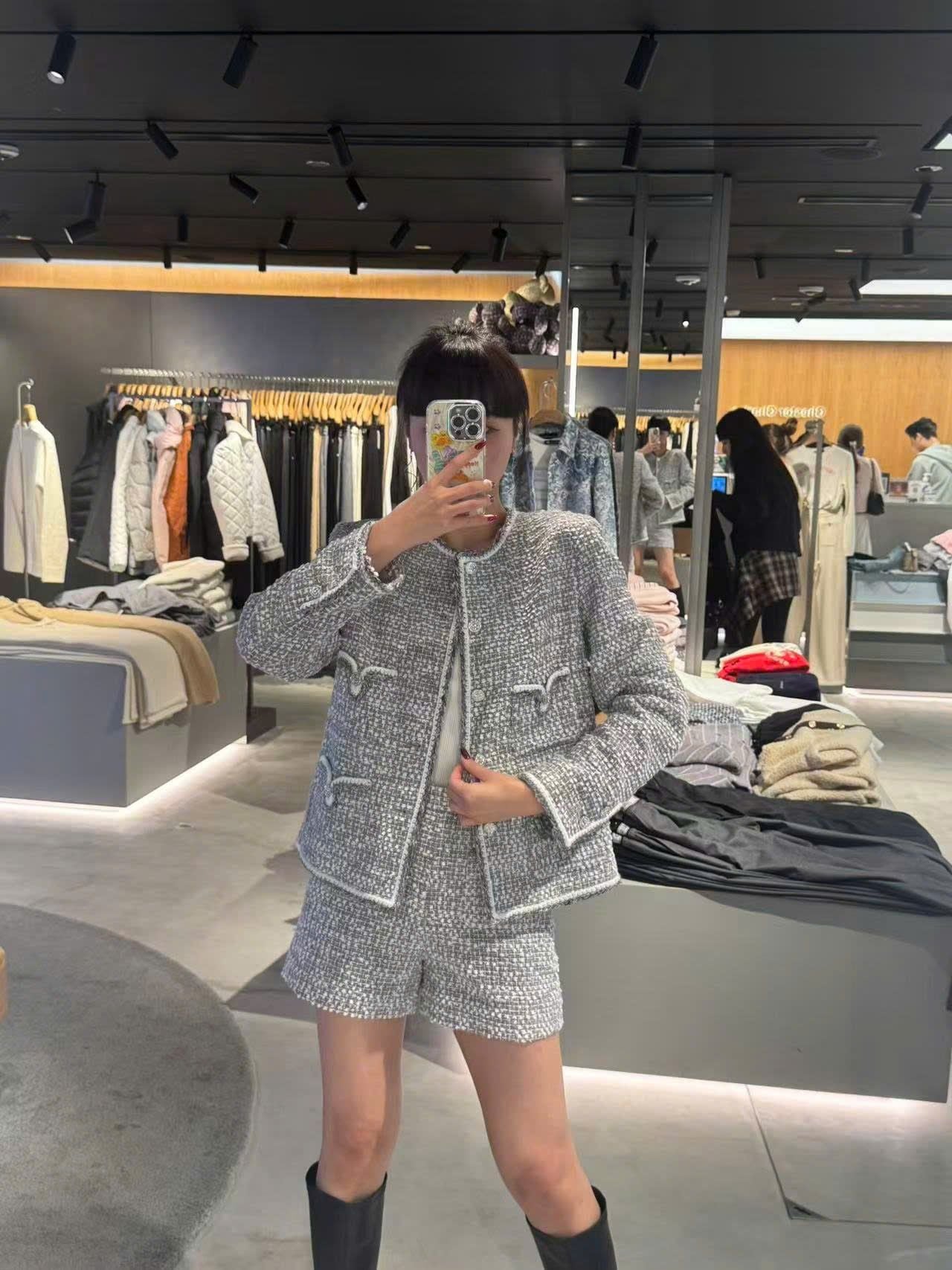  Áo tweed xám trắng 4 túi V 