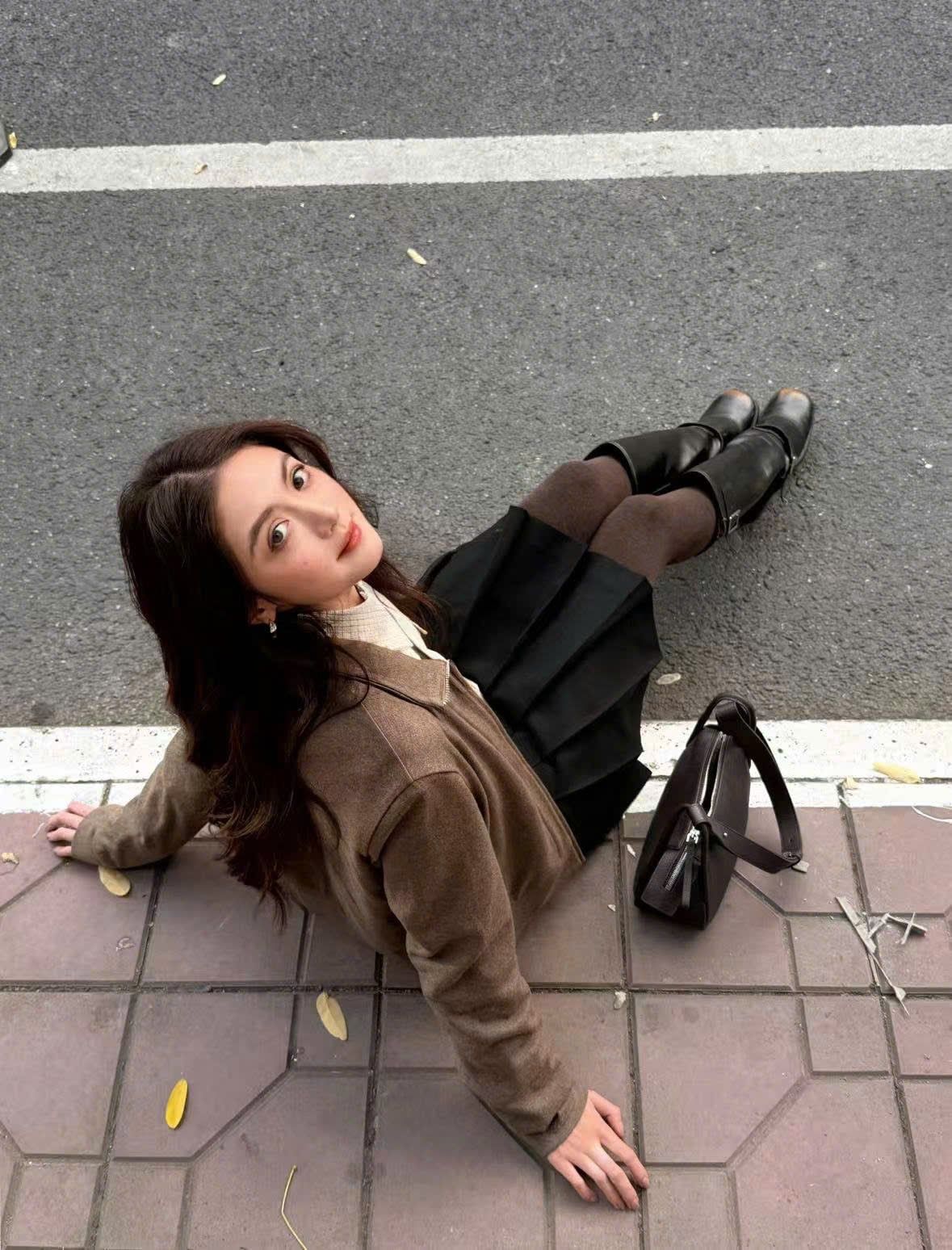  2.Áo khoác len NÂU ,kéo khóa (SET) 