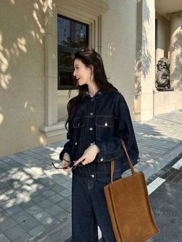  2.Áo Khoác Jean xanh mũ liền lót full logo 