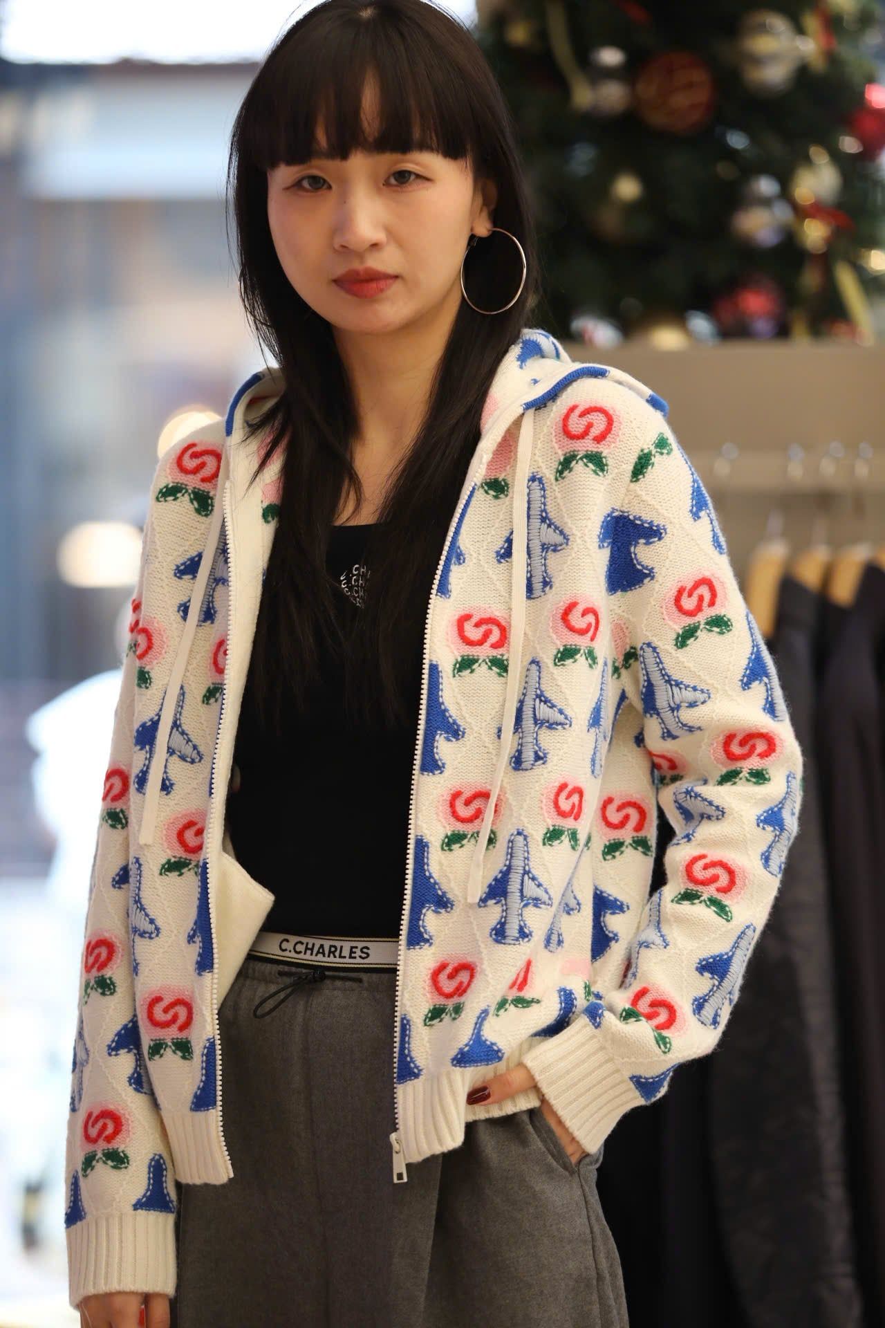  Áo khoác có mũ trắng kéo khóa họa tiết máy bay 