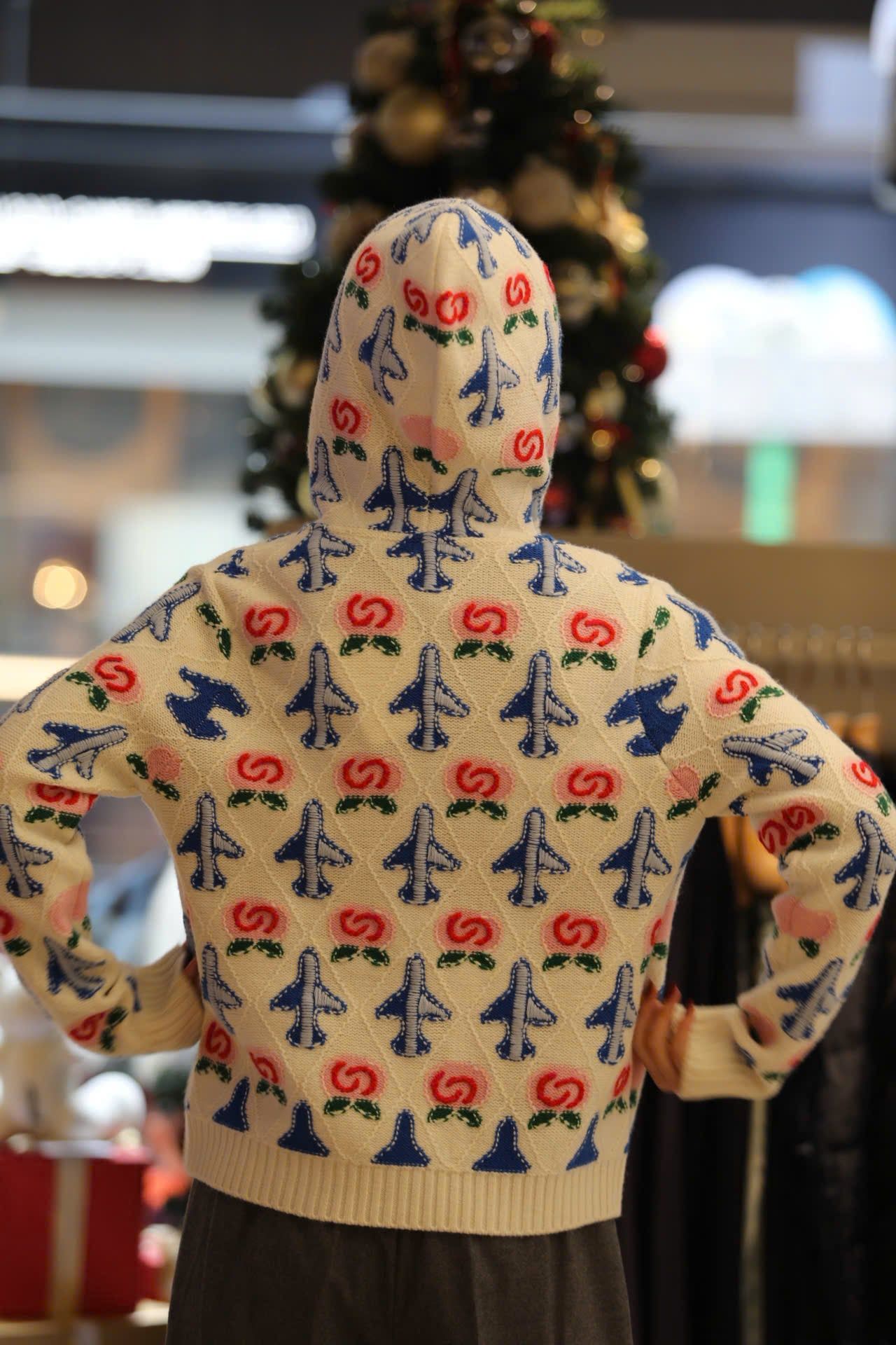  Áo khoác có mũ trắng kéo khóa họa tiết máy bay 