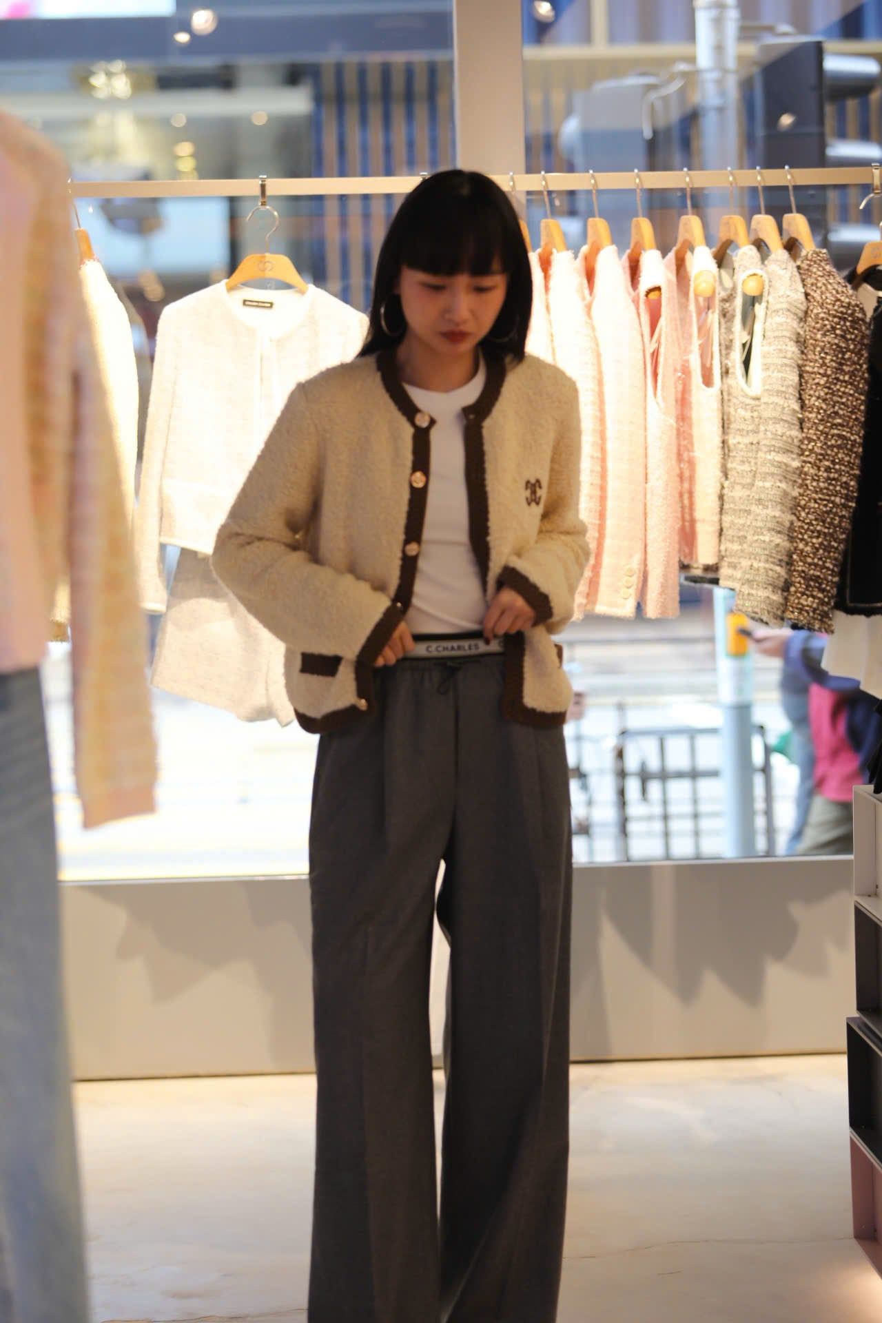  CDG lông lạc đà logo CC 