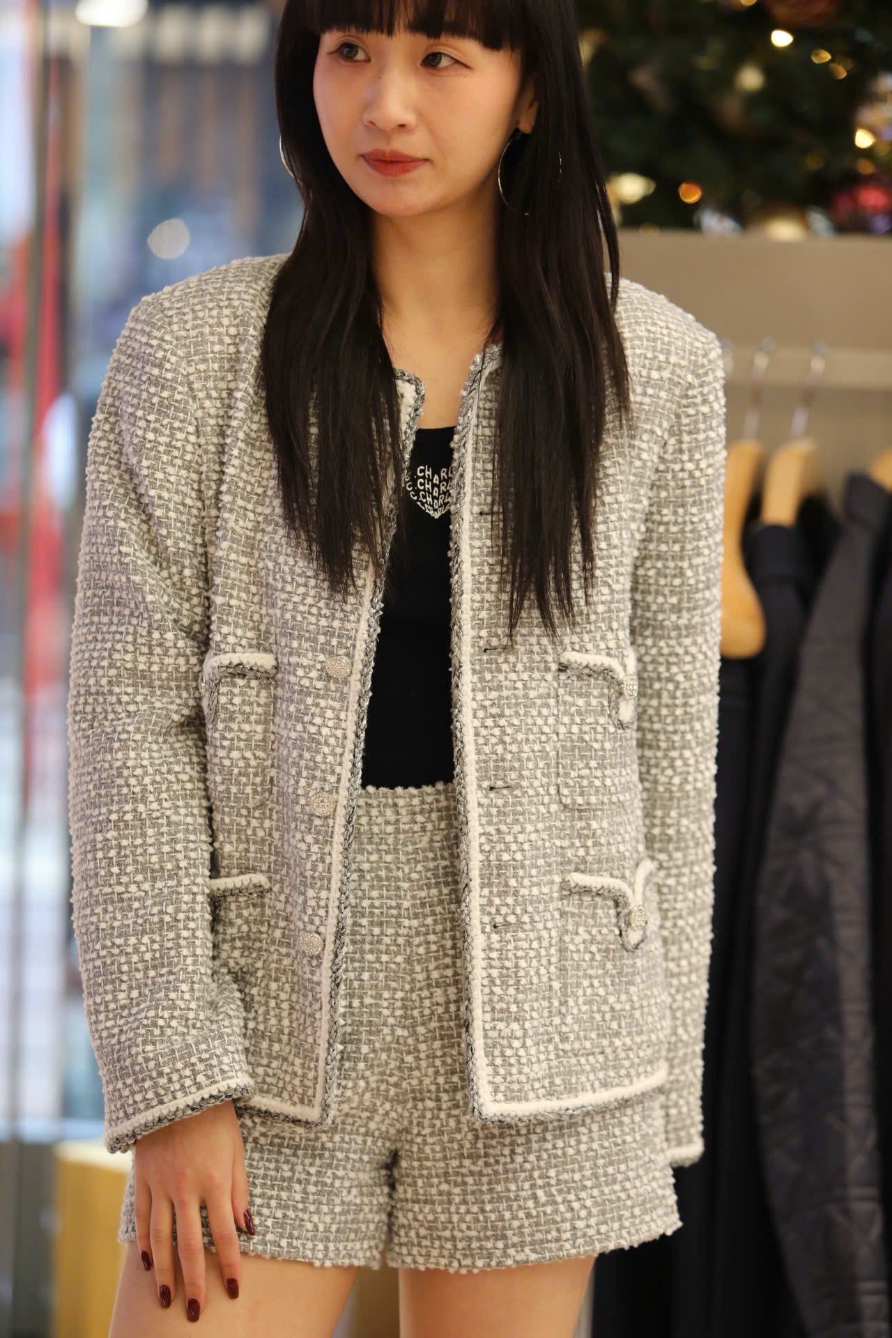  1.Quần sooc dạ tweed xám trắng 