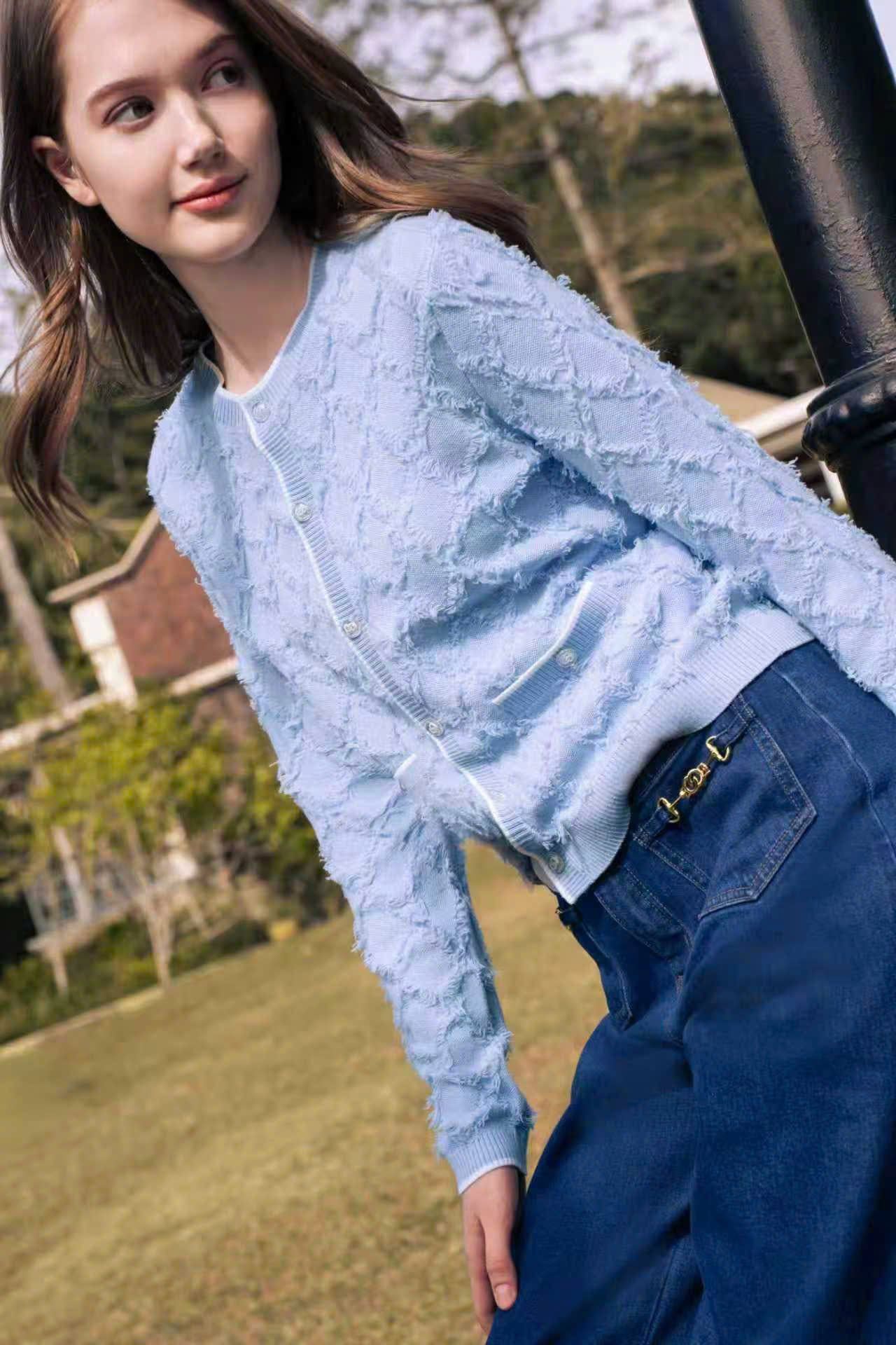  Áo CDG trám lông xanh pastel 