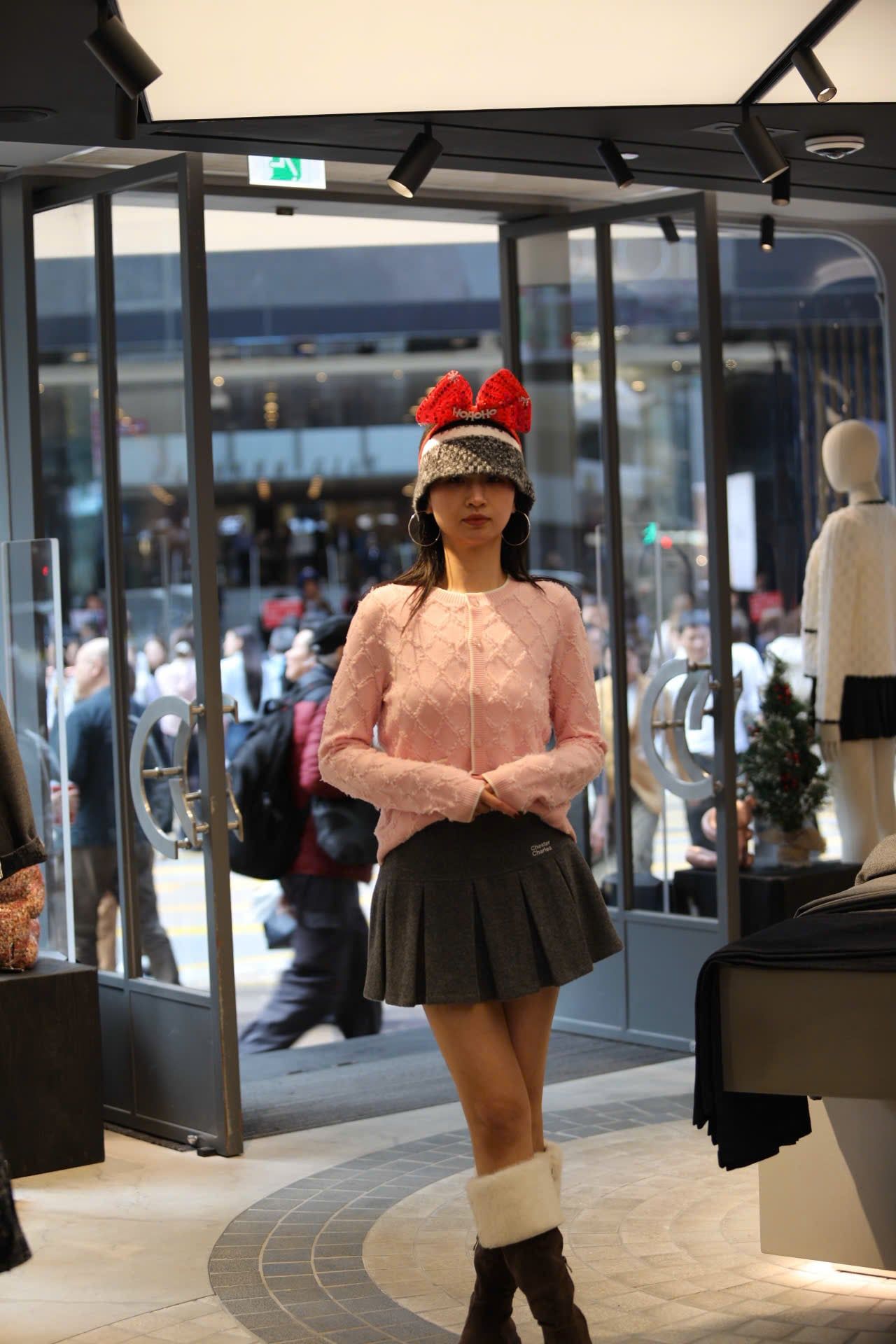  Áo CDG trám lông hồng pastel 