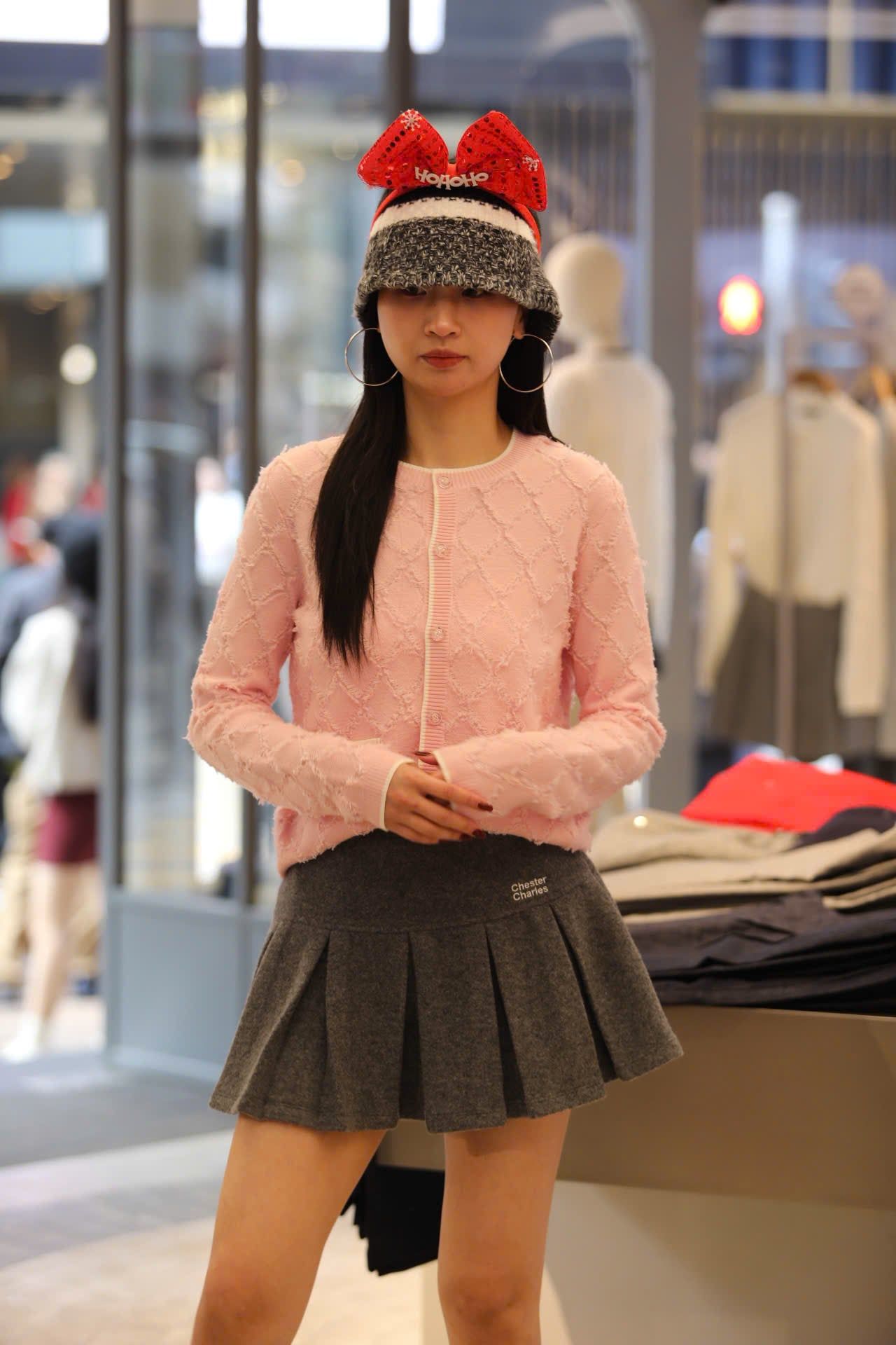  Áo CDG trám lông hồng pastel 