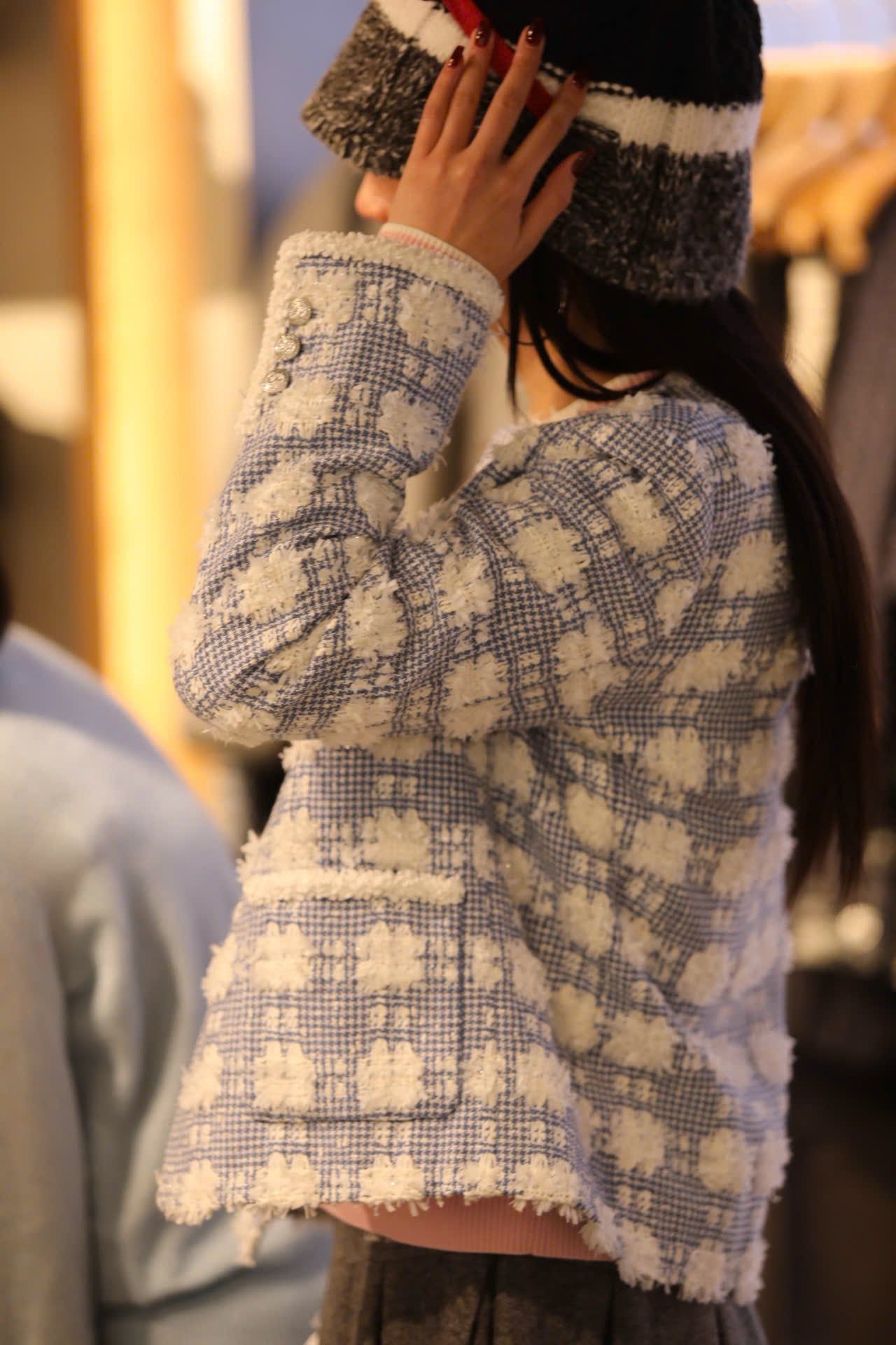  Áo tweed xanh hoa trắng 