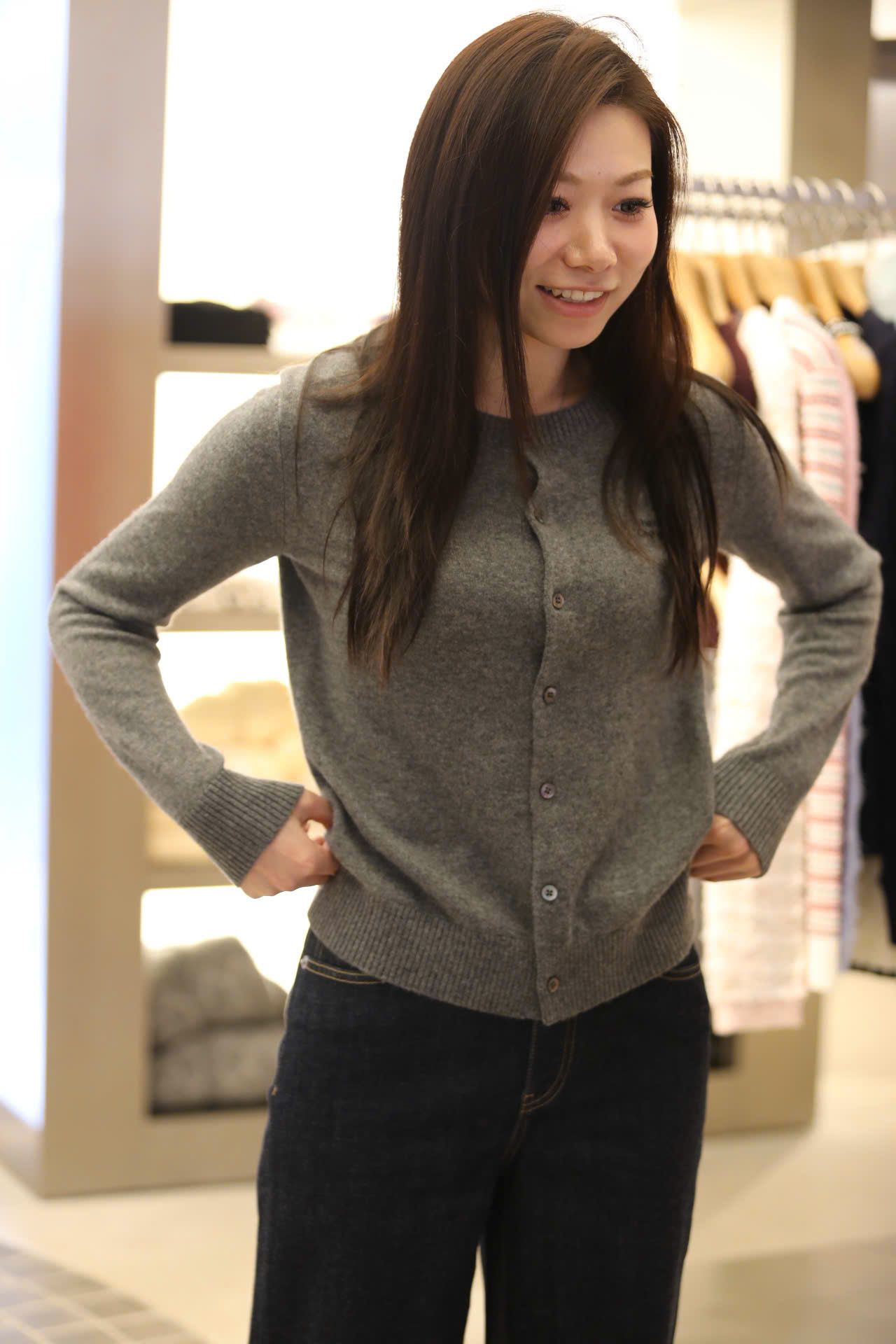  CDG dài tay xám chữ ngực trái 